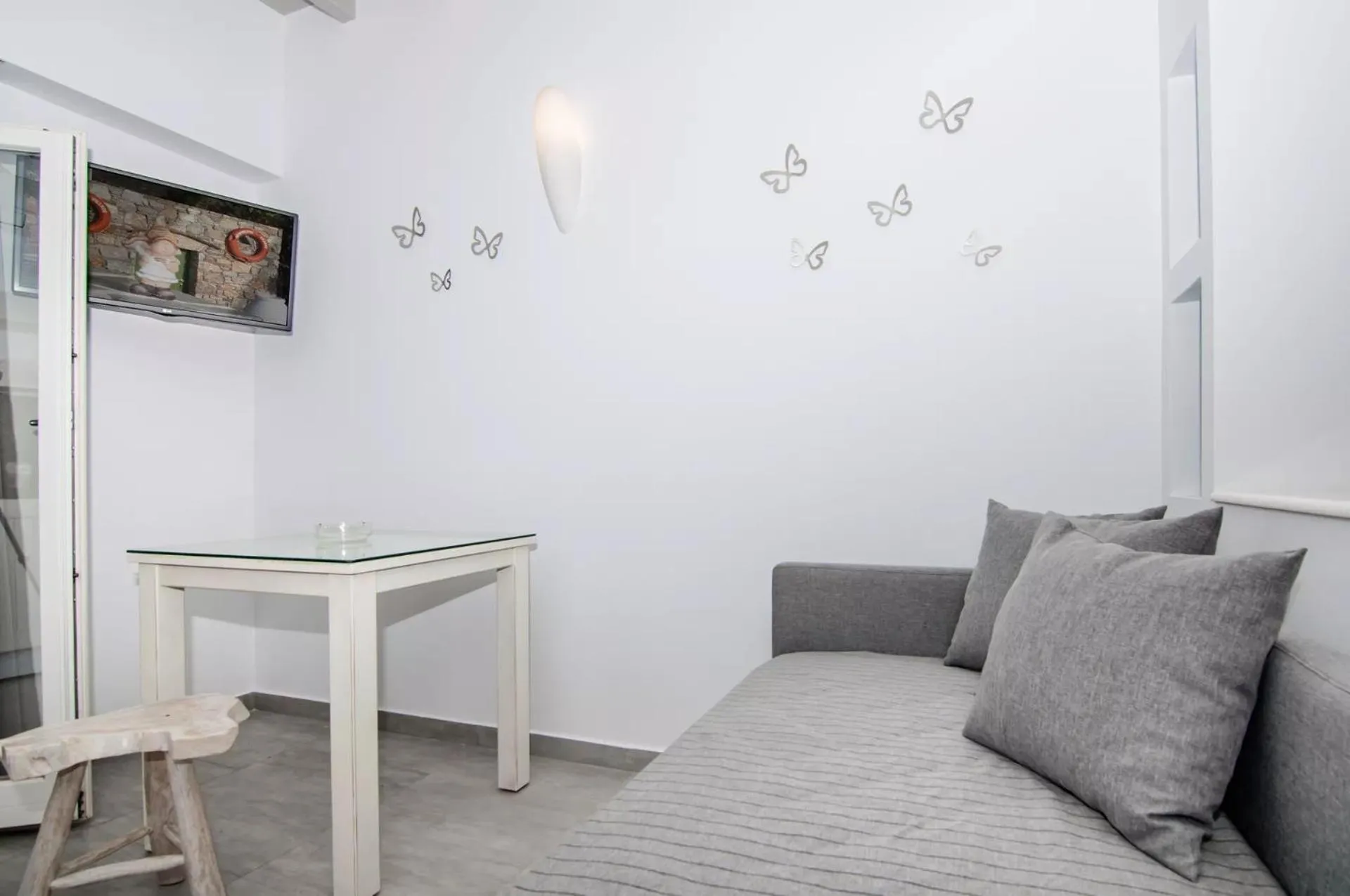 Seating area in Skopelitis Village