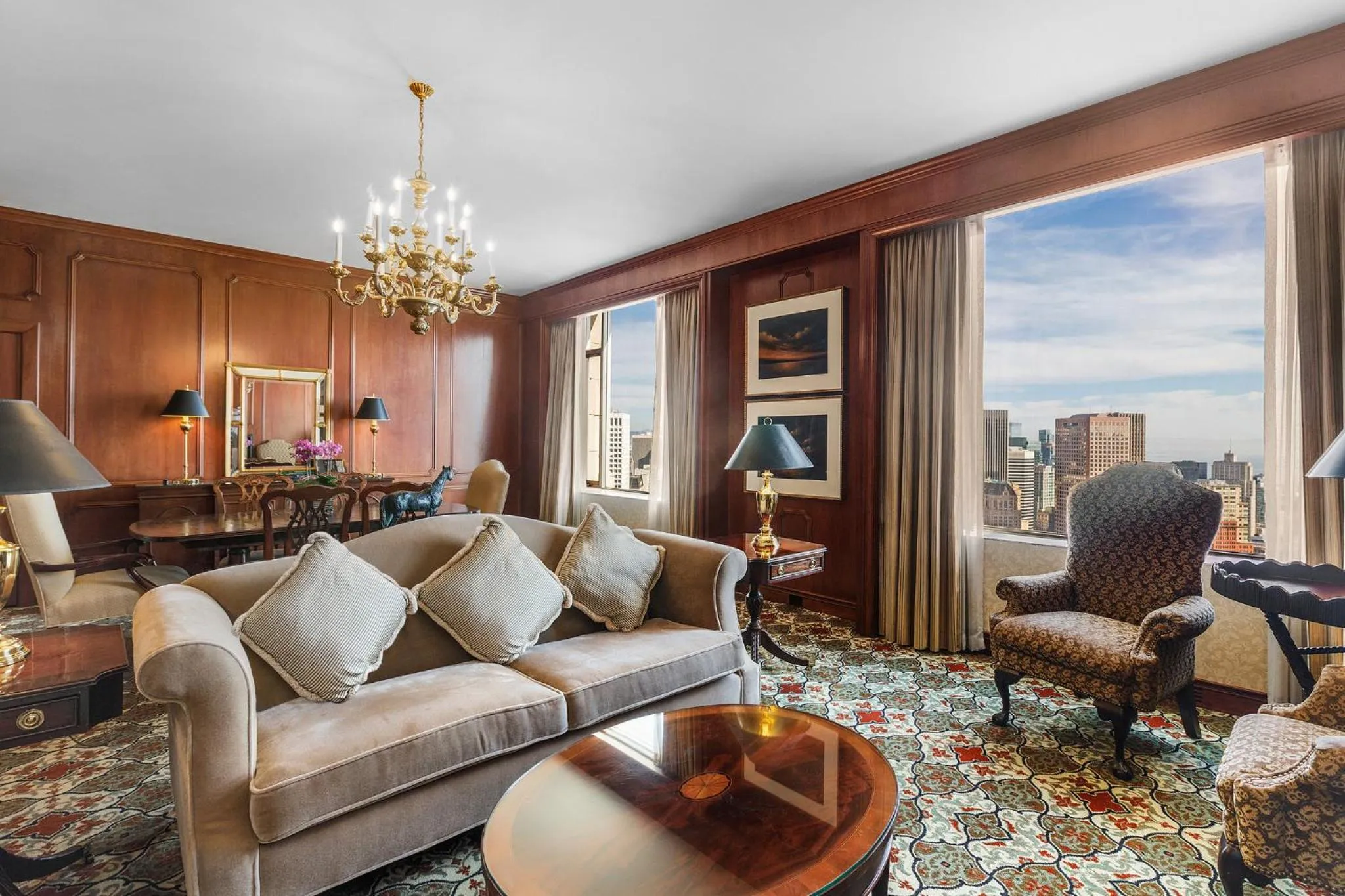Bedroom in InterContinental Mark Hopkins San Francisco by IHG