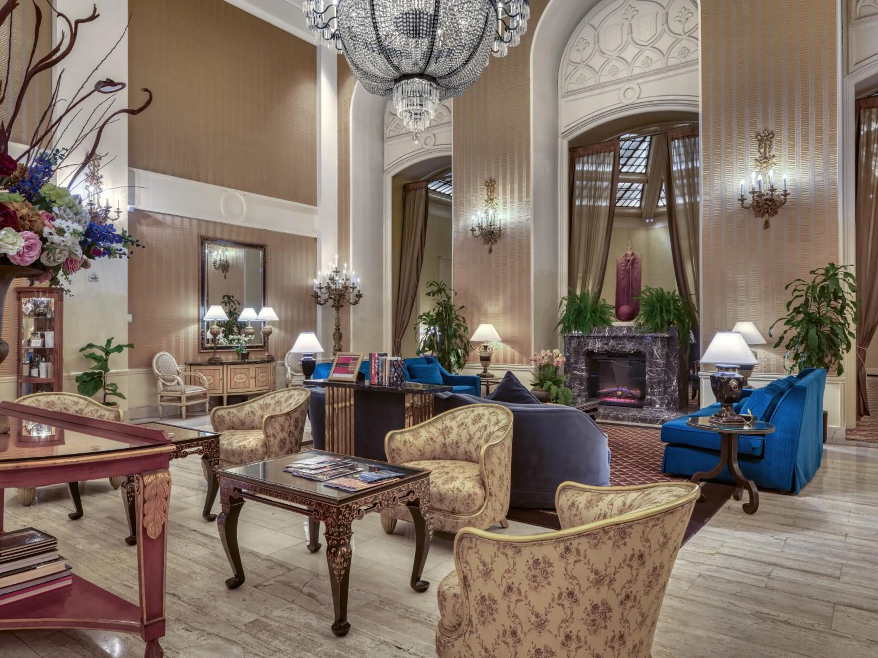 Lobby or reception in InterContinental Mark Hopkins San Francisco by IHG