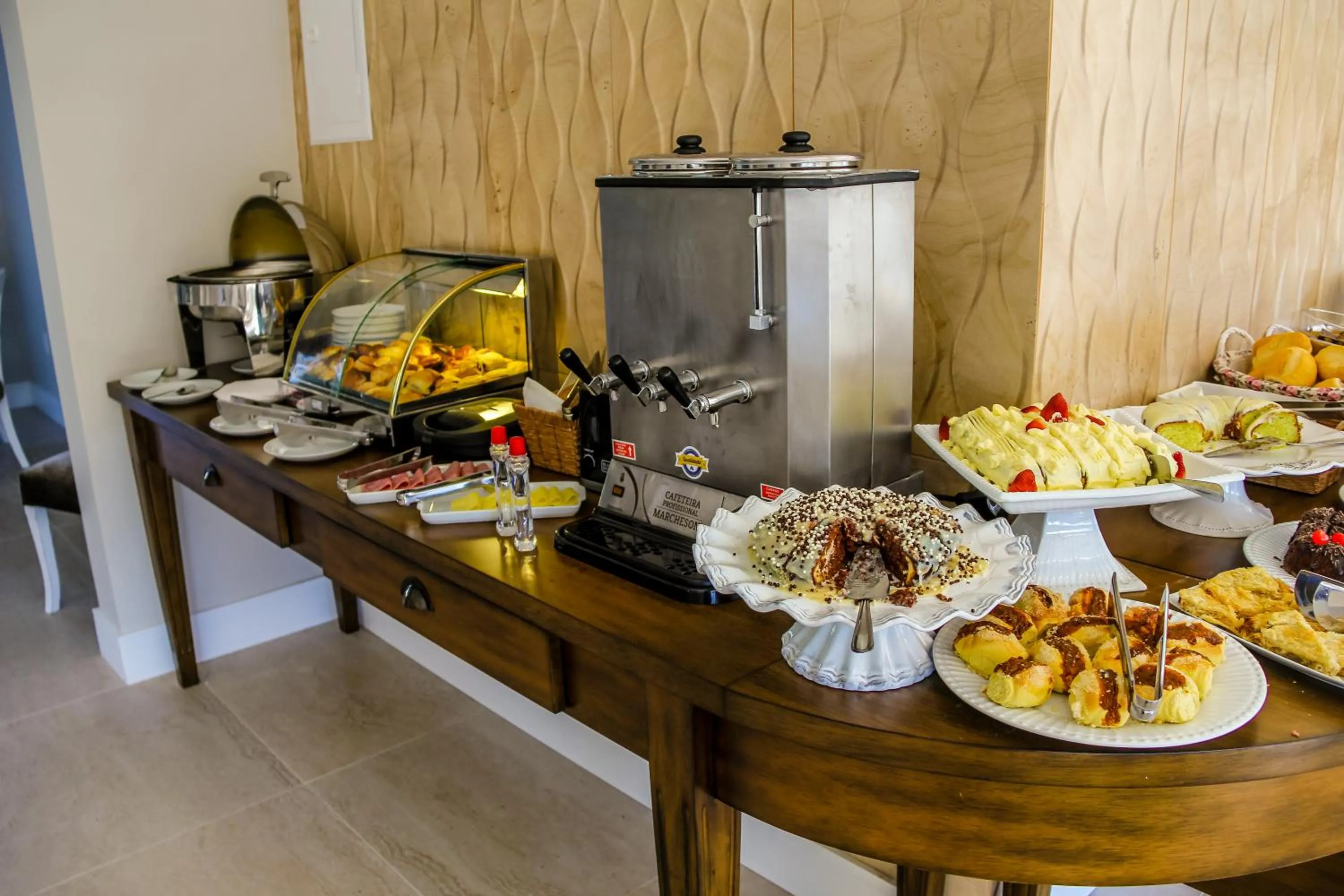 Buffet breakfast in Hotel Gramado Interlaken