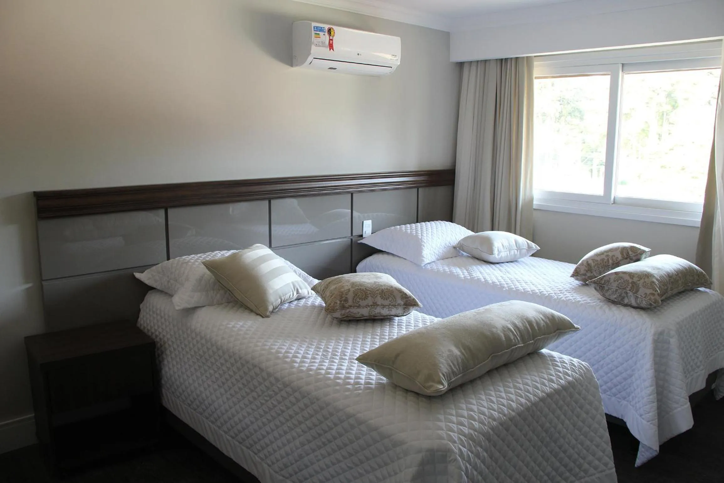 Photo of the whole room, Bed in Hotel Gramado Interlaken