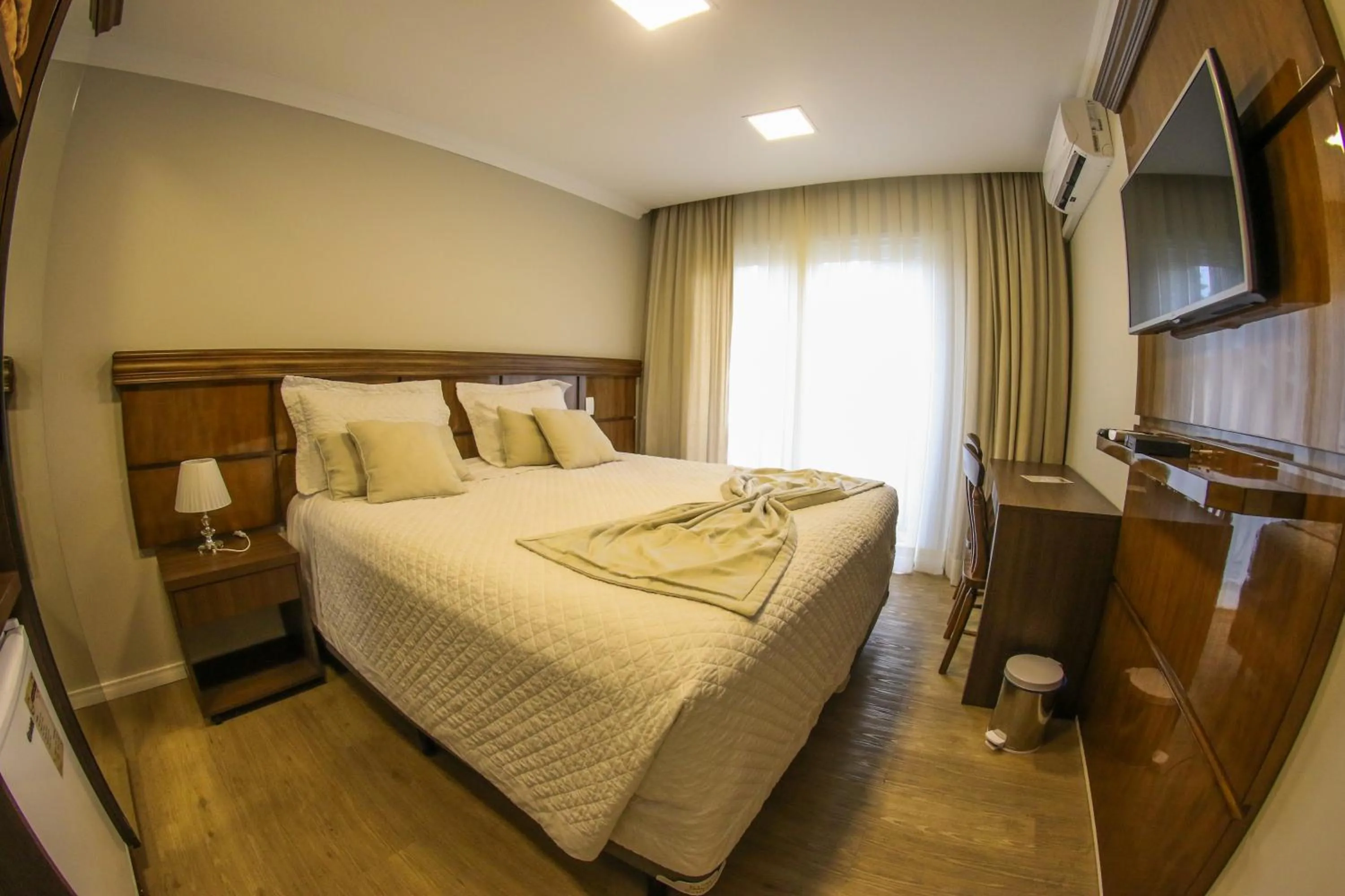 Bedroom, Bed in Hotel Gramado Interlaken