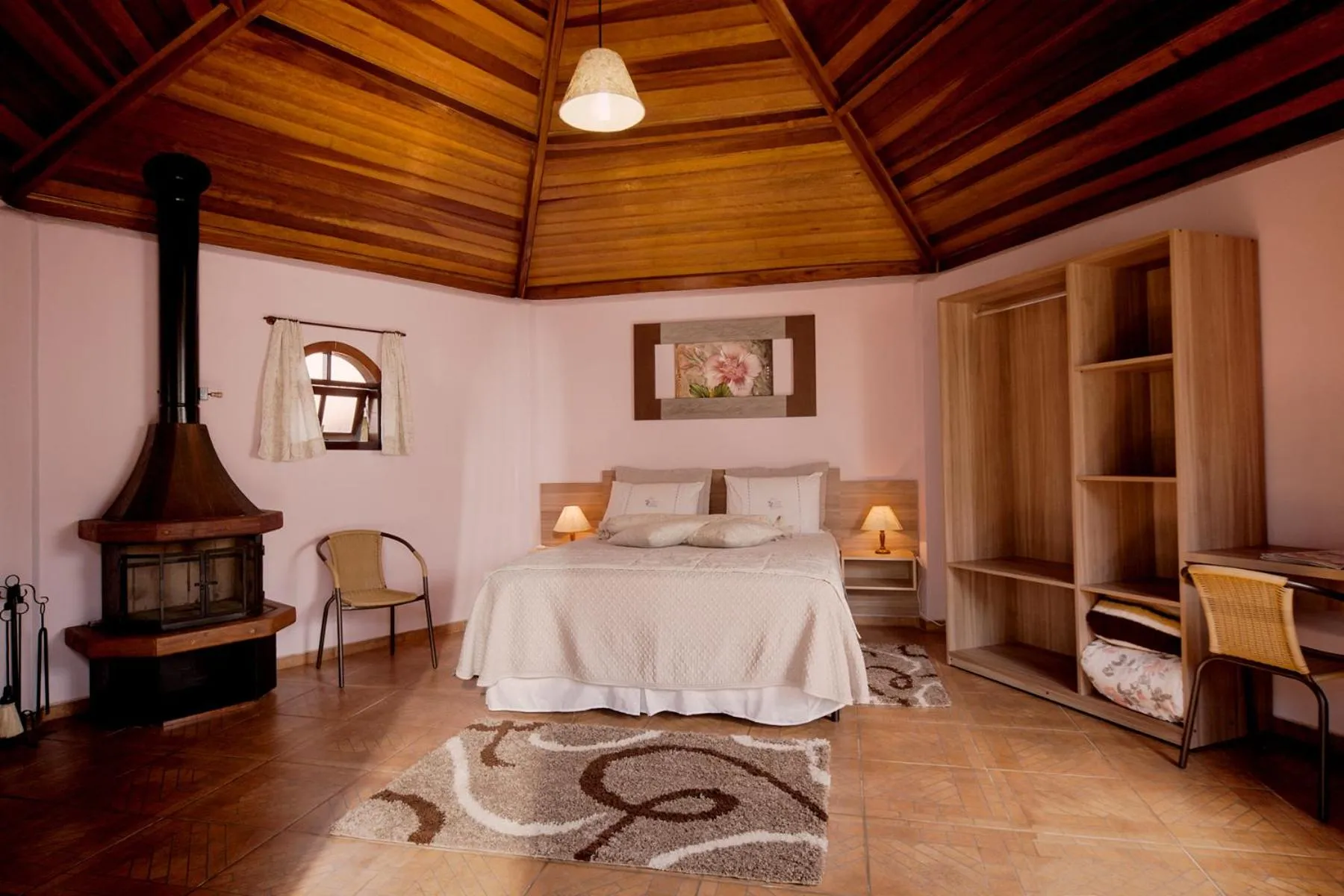 Photo of the whole room, Bed in Pousada Villa Da Montanha