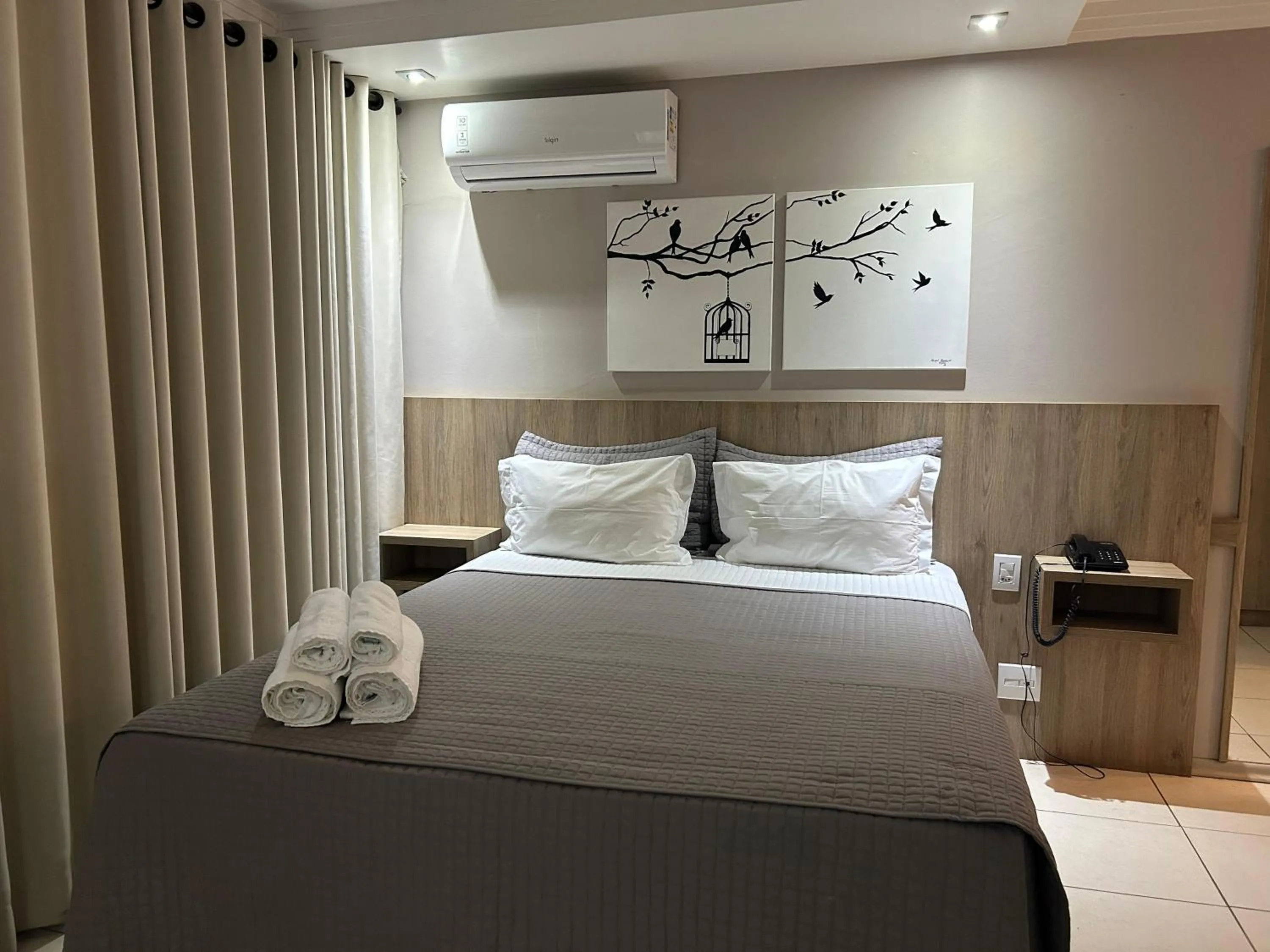 Bedroom, Bed in Realce Hotel