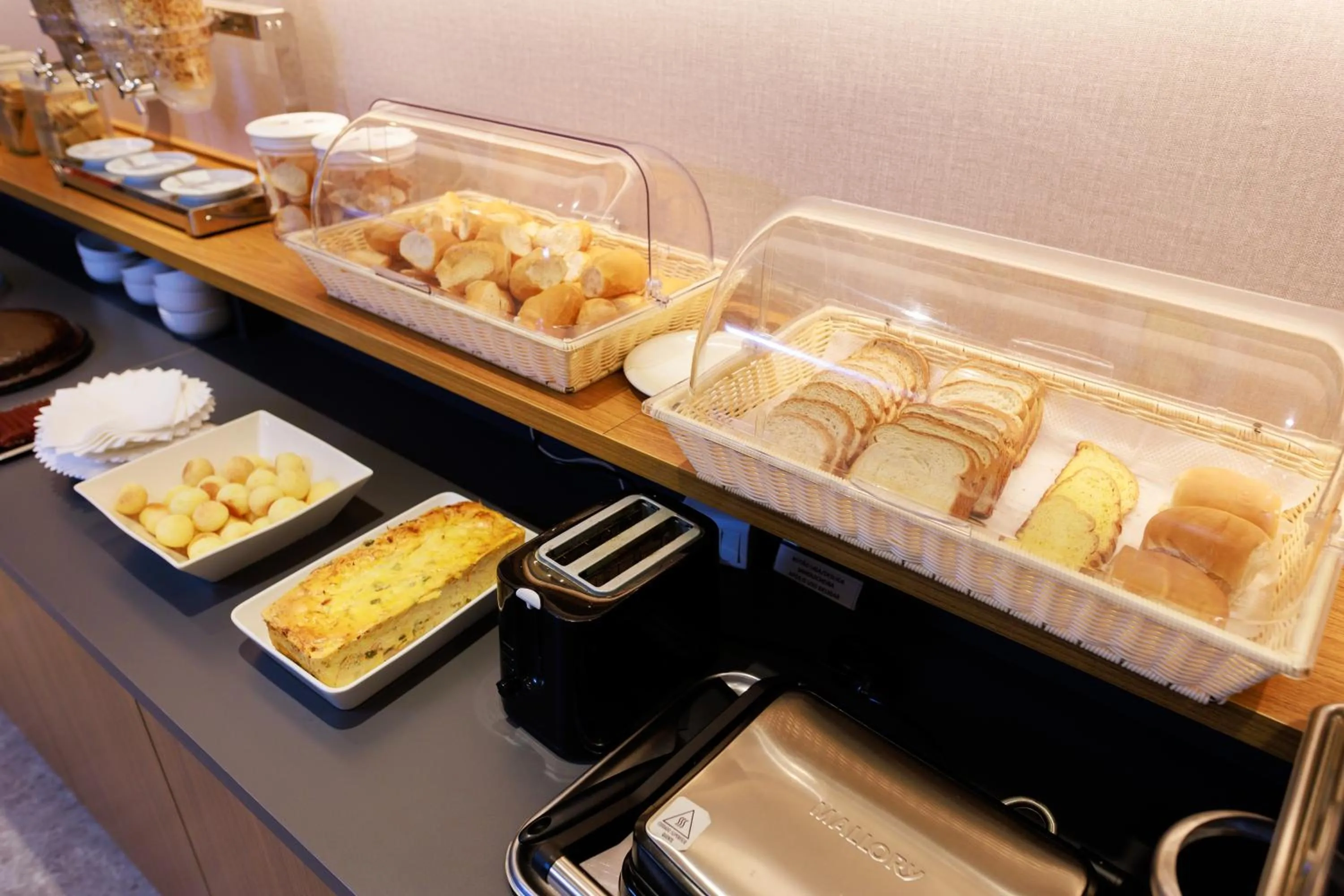 Breakfast in Realce Hotel