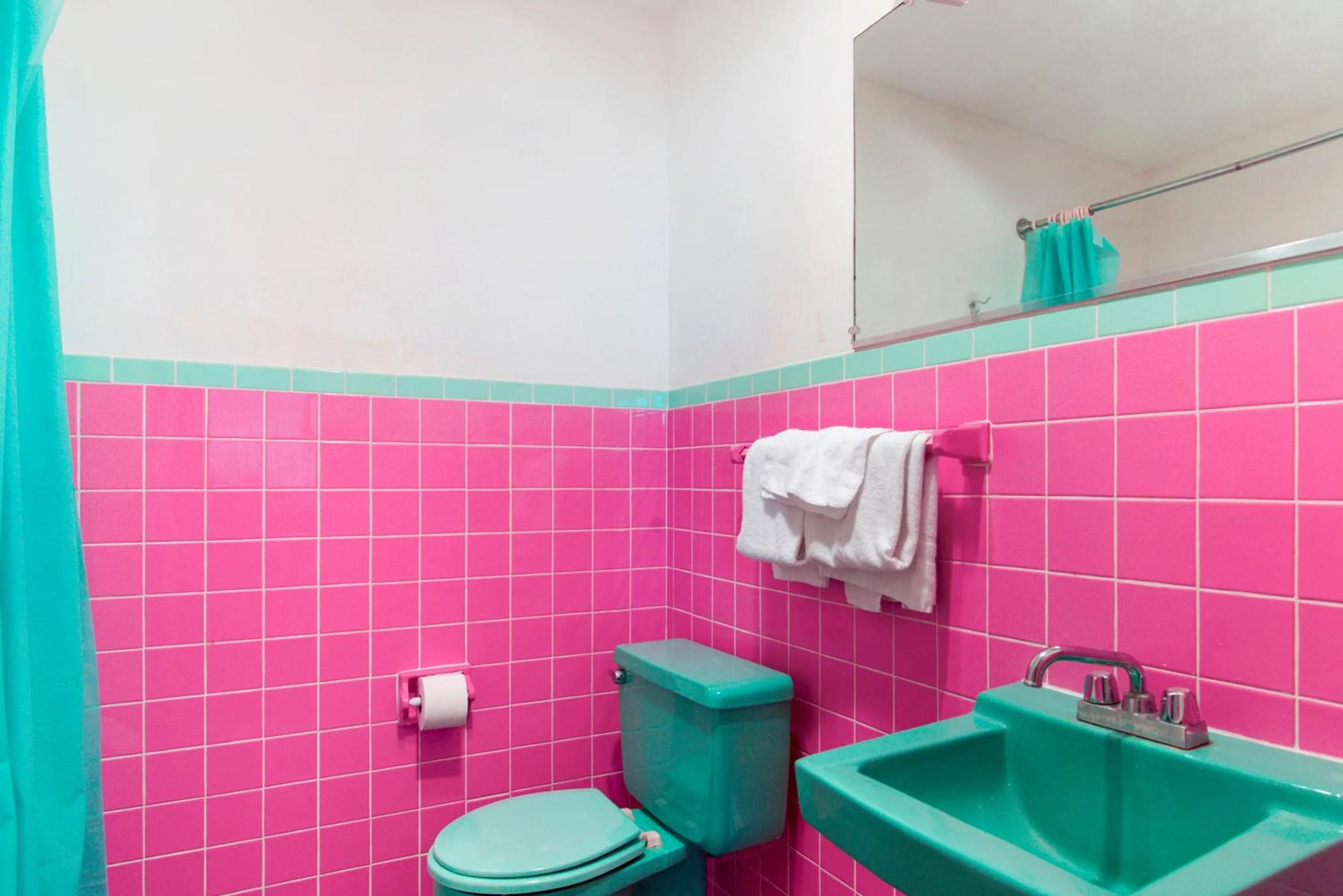 Bathroom in OYO Hotel Dalton PA I-81