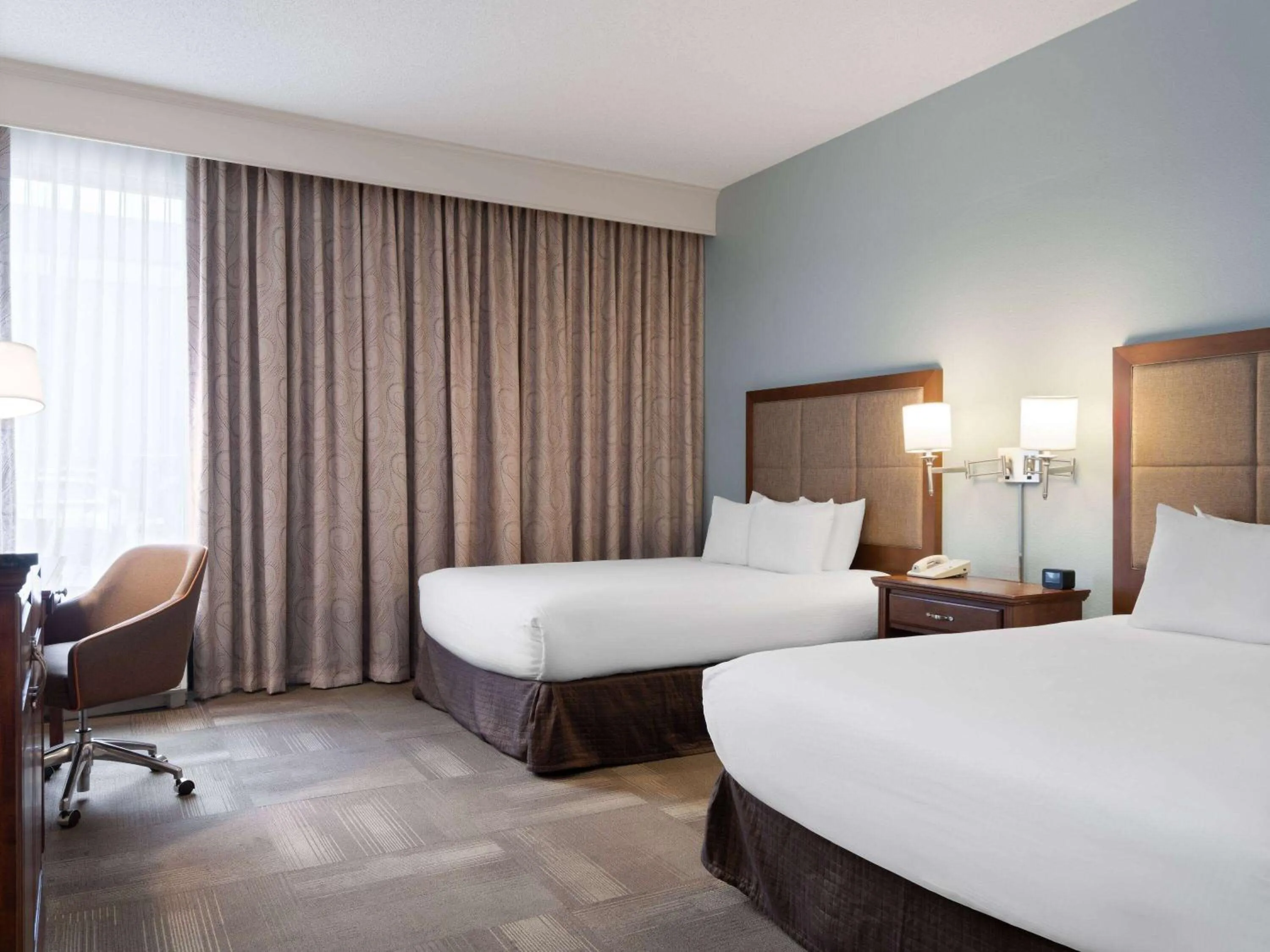 Photo of the whole room, Bed in Wingate by Wyndham St Louis Airport