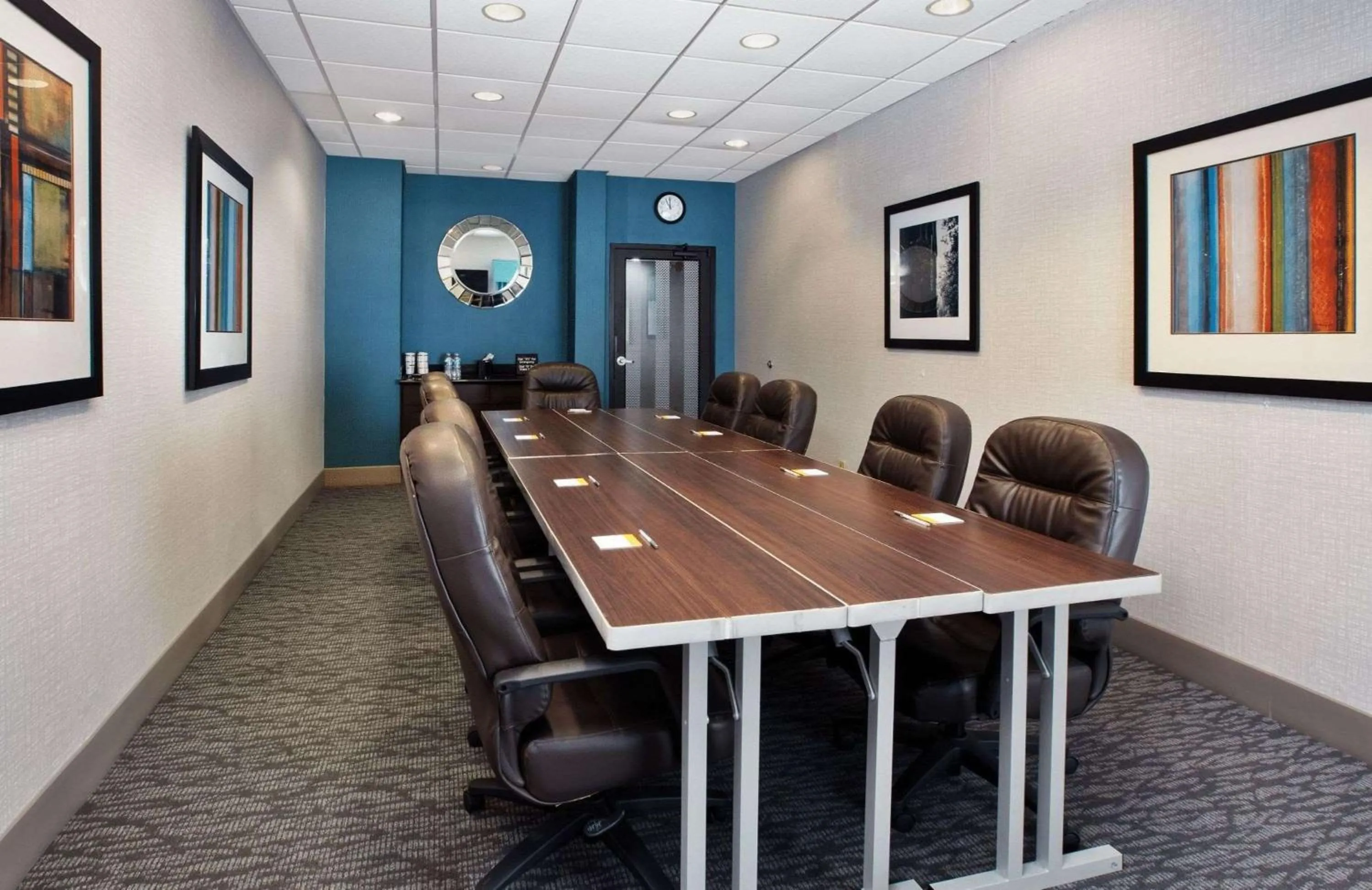Meeting/conference room in Hampton Inn Cincinnati Northwest Fairfield