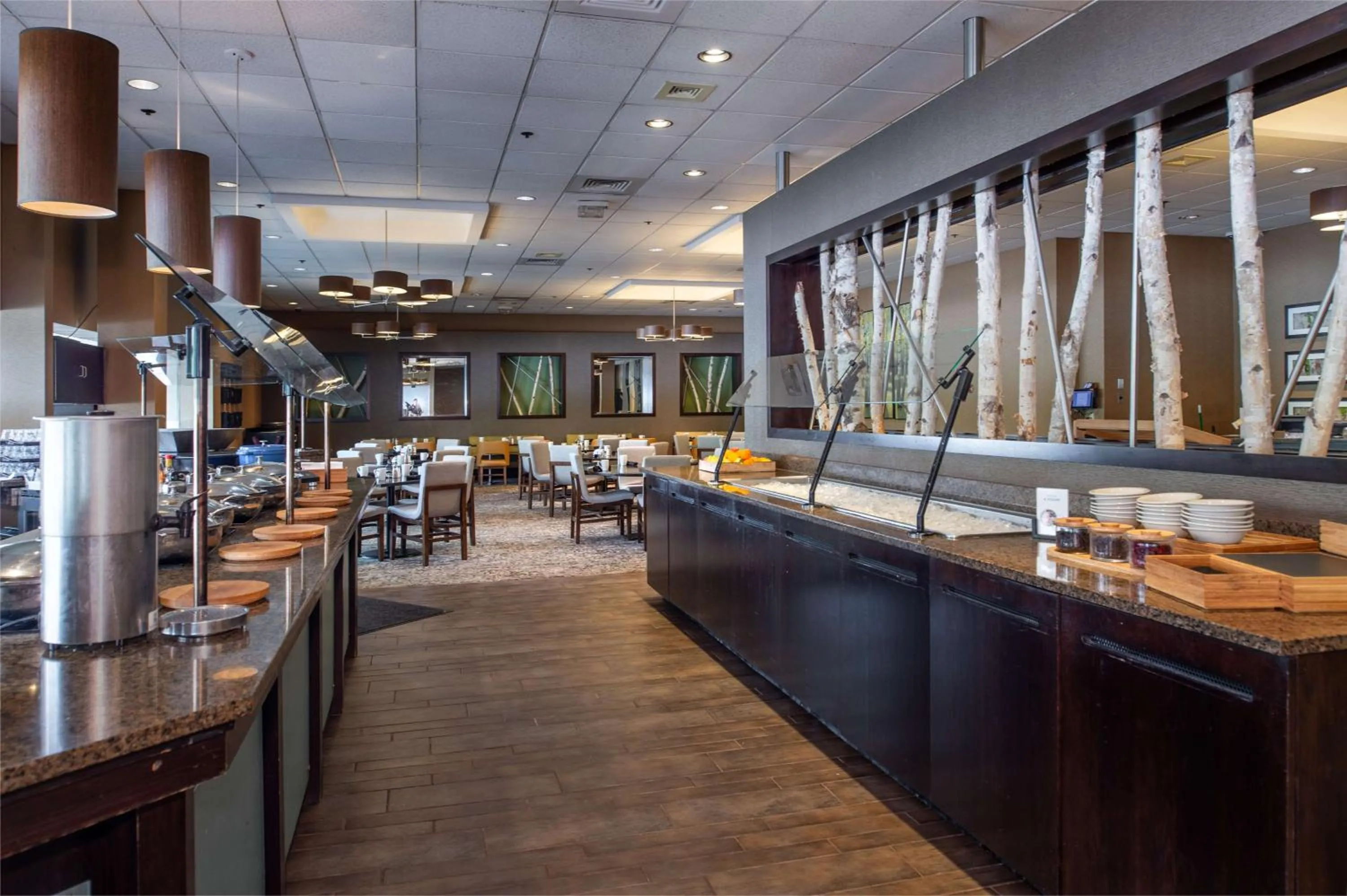 Restaurant/places to eat in Hilton St. Louis at the Ballpark