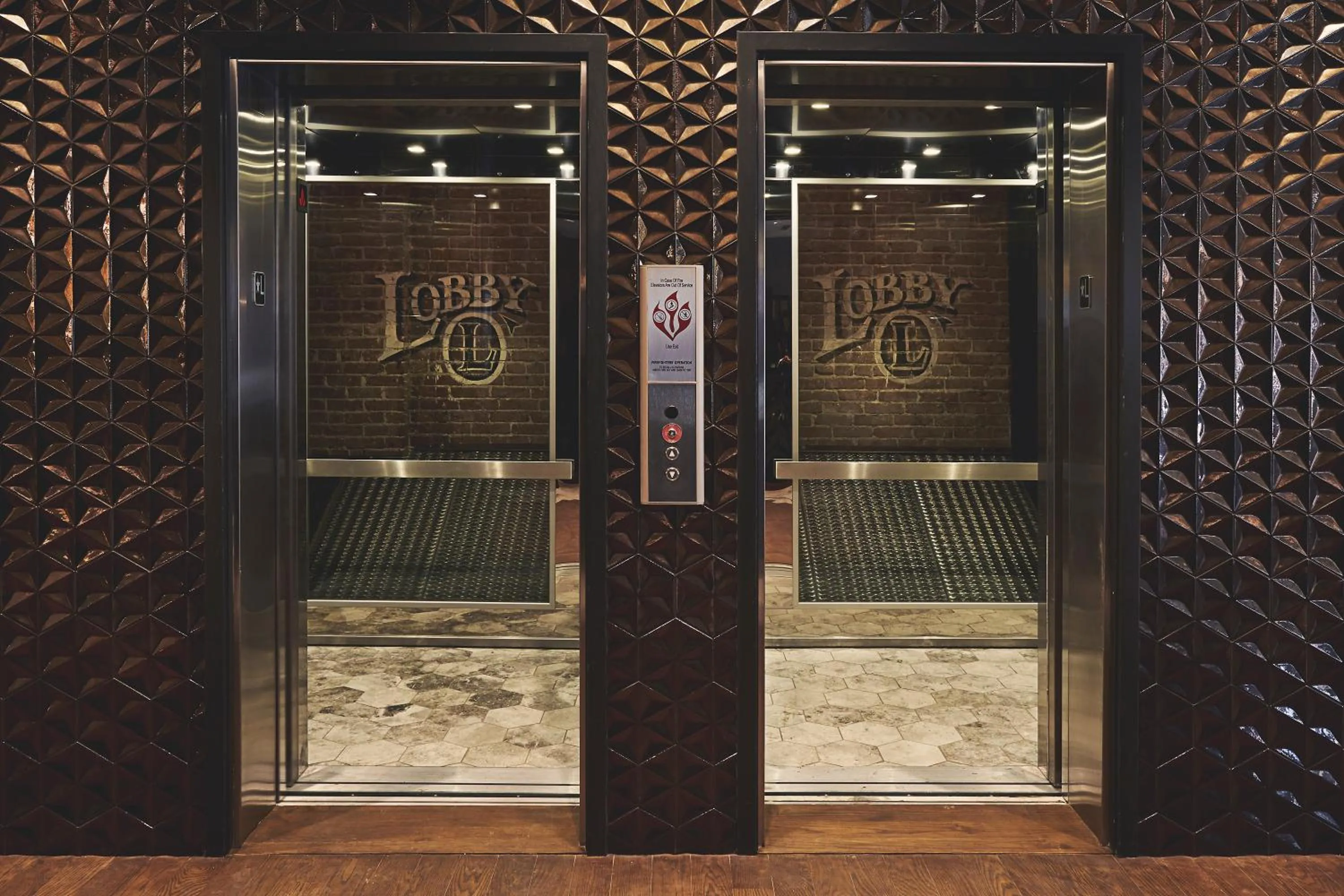 Decorative detail in Hotel Vandivort