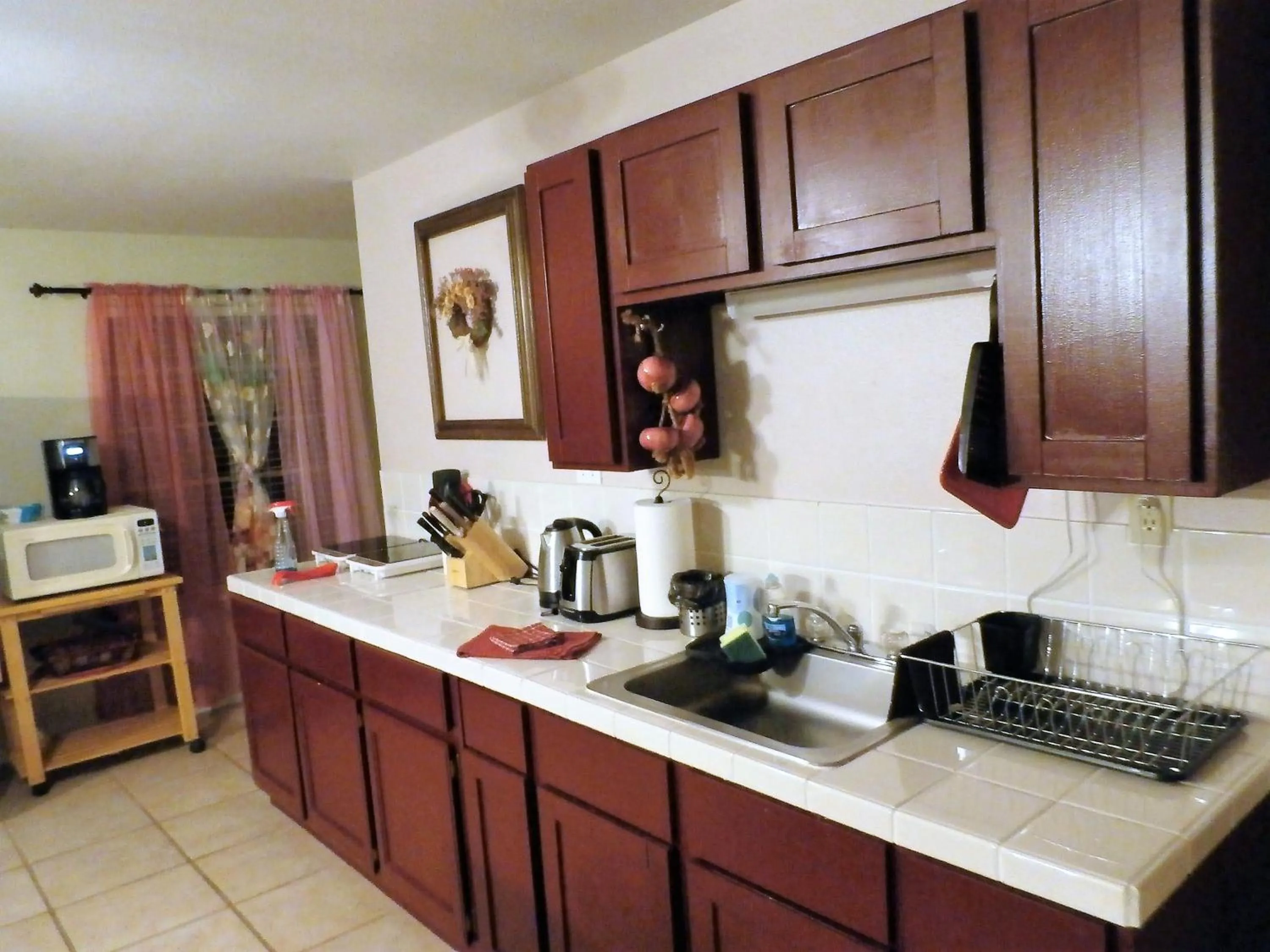 Kitchen or kitchenette in Charming Downstairs Unit