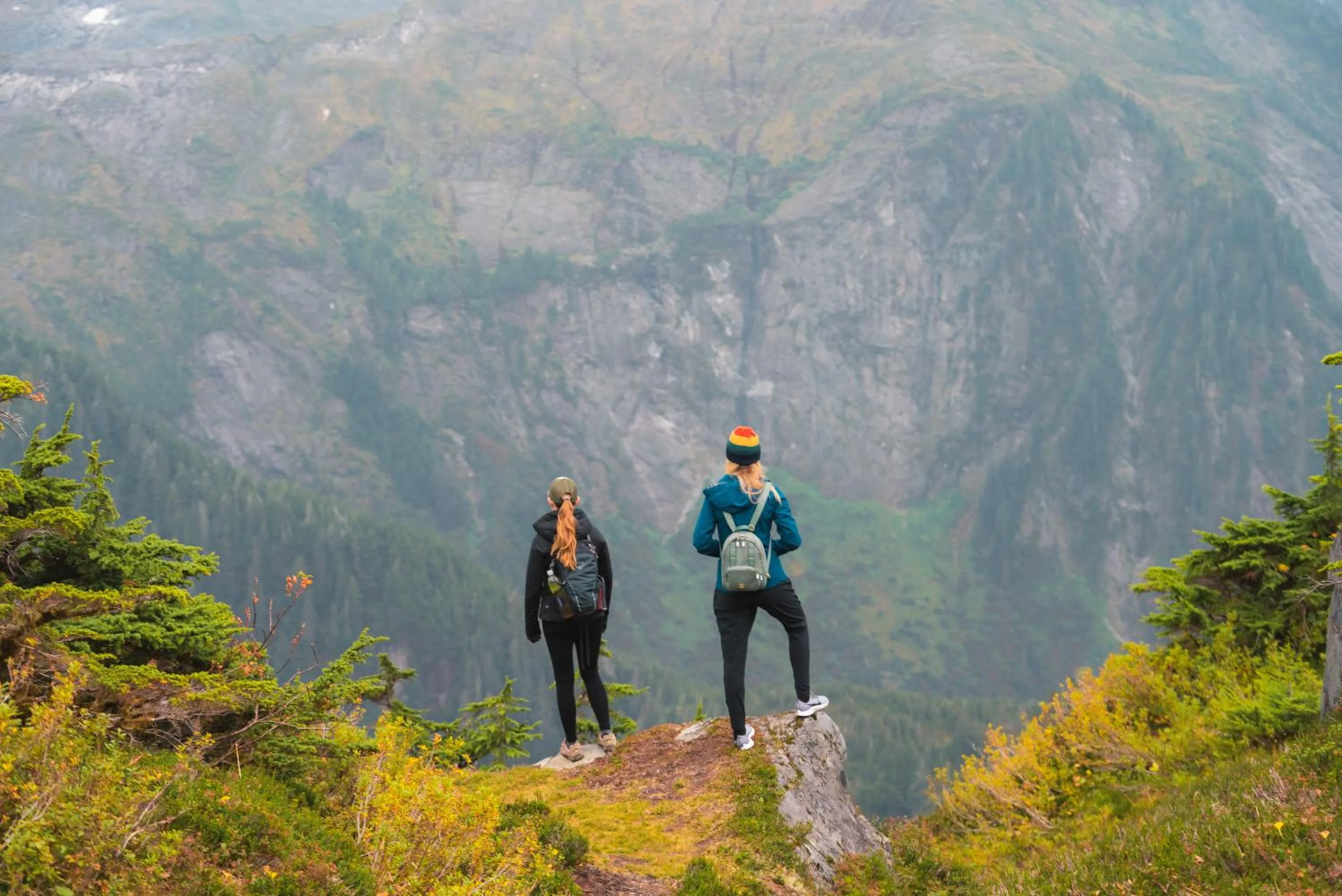 Hiking in Salmon Falls Resort