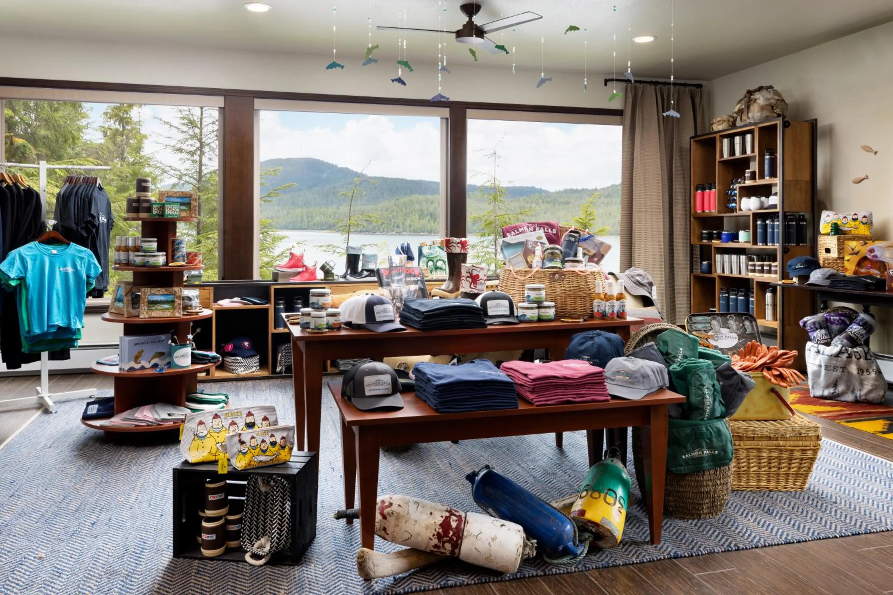 Shopping Area in Salmon Falls Resort