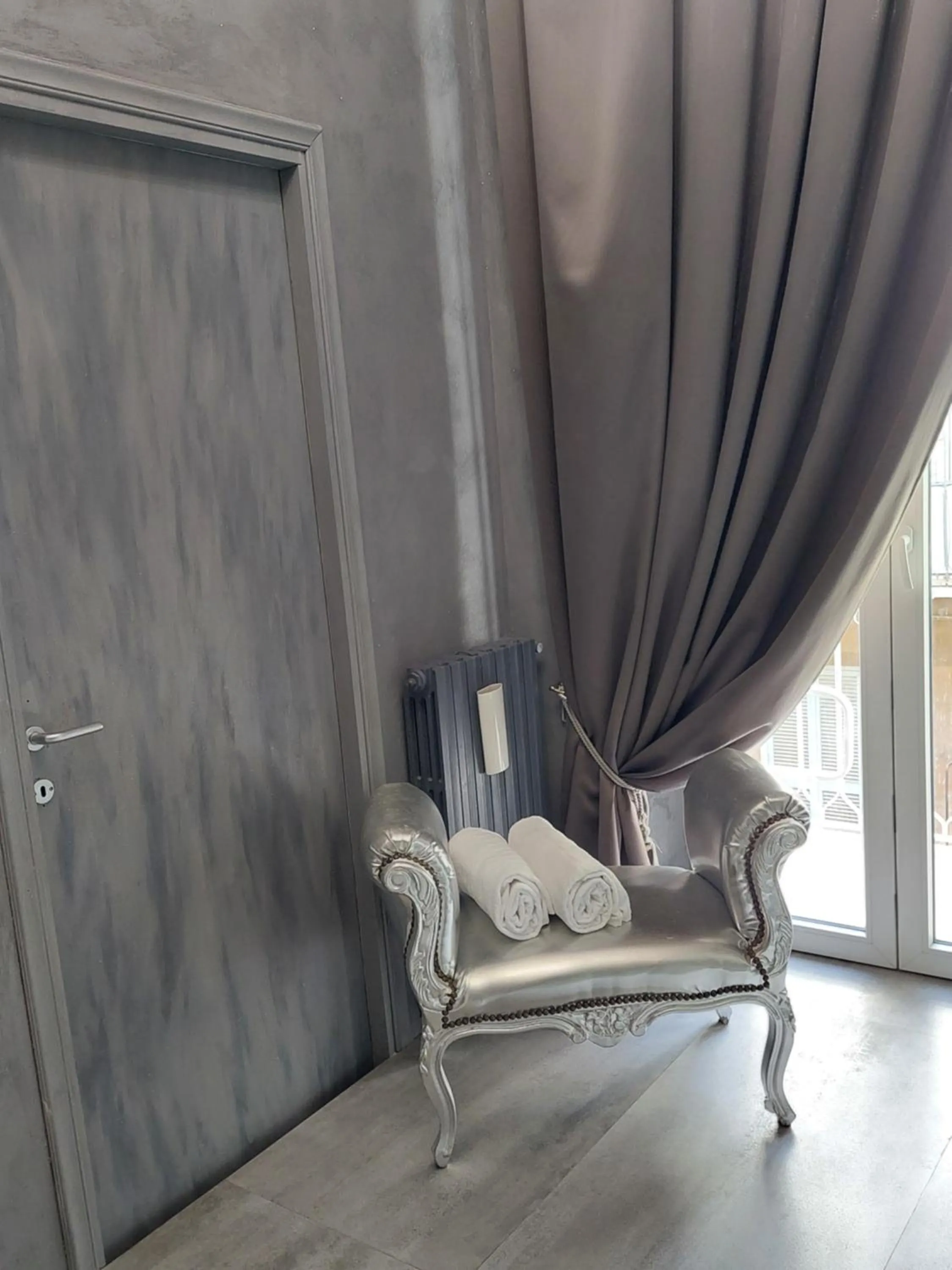 Hot Tub in Apartment Rome 18