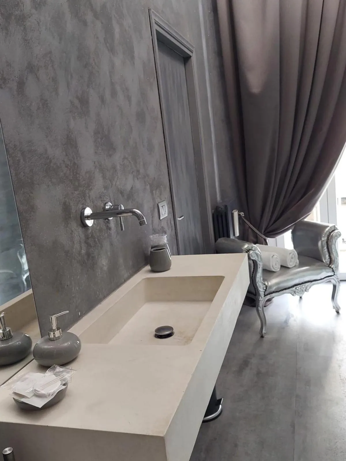 Bathroom in Apartment Rome 18