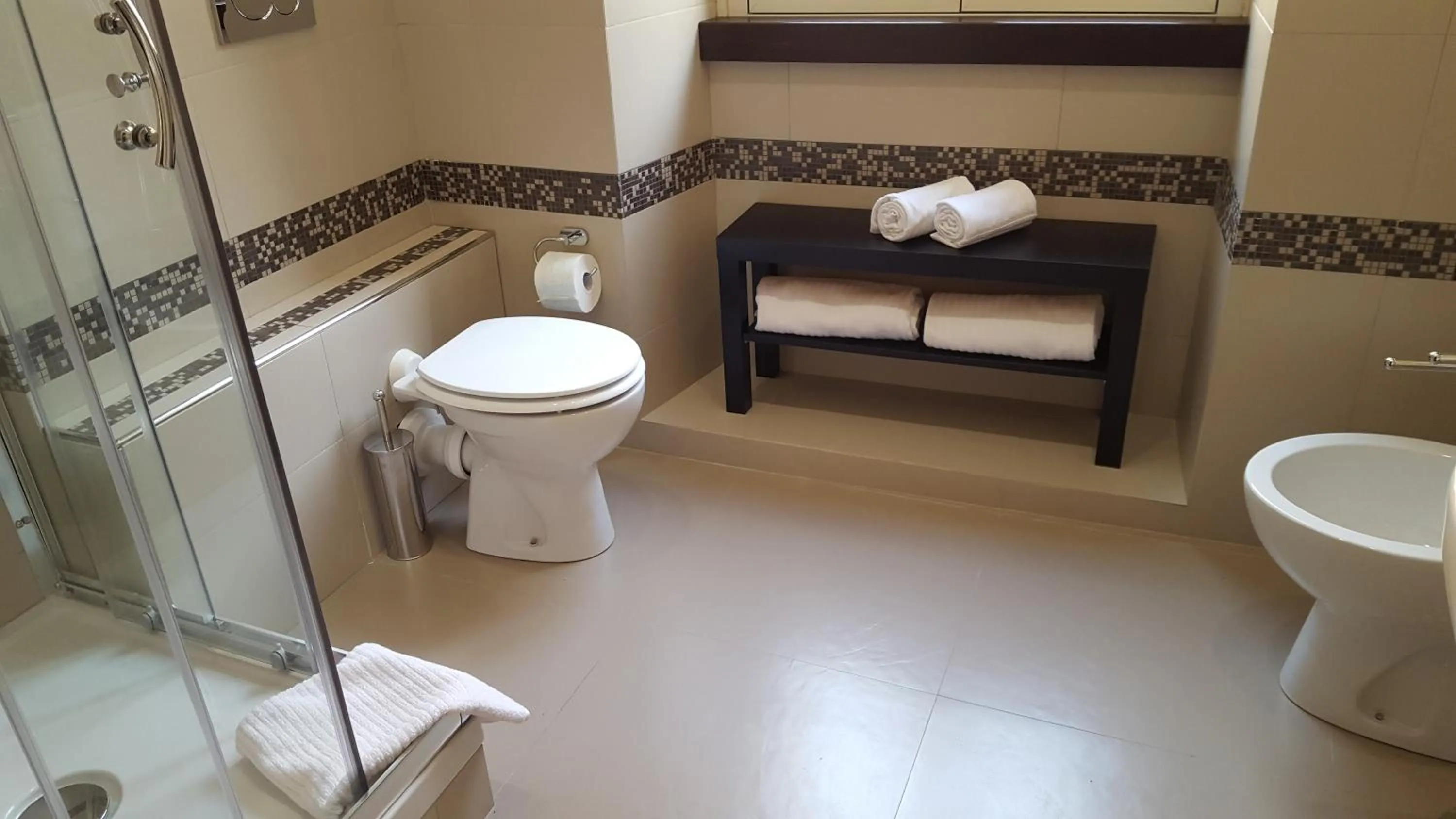 Shower in Una Finestra su Monti