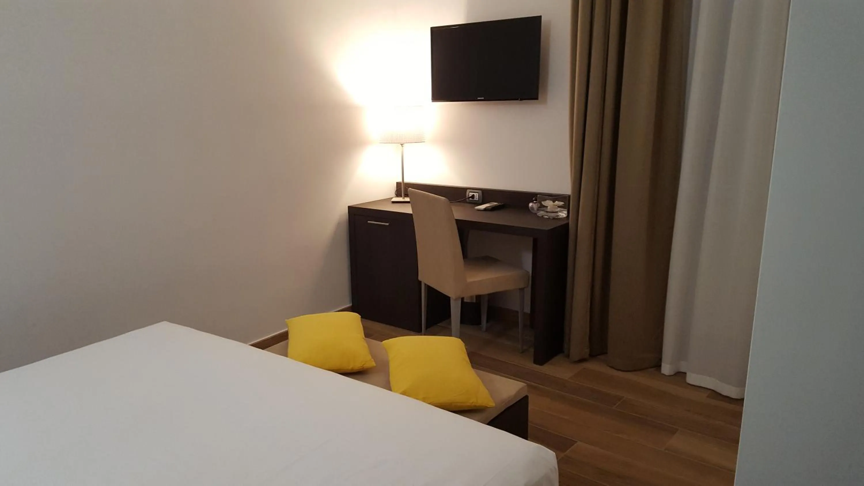 TV and multimedia, Bed in Una Finestra su Monti