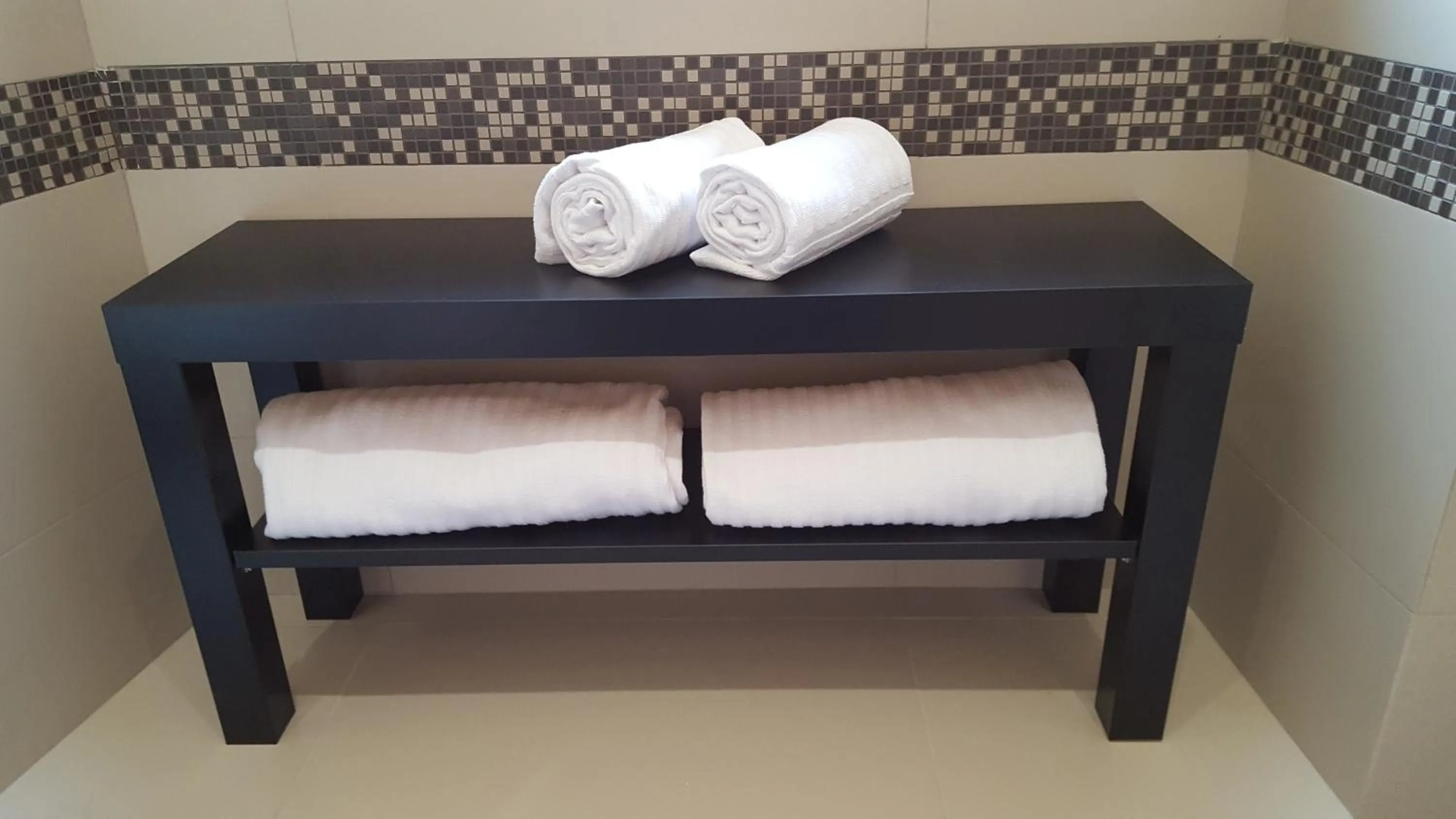 Shower in Una Finestra su Monti