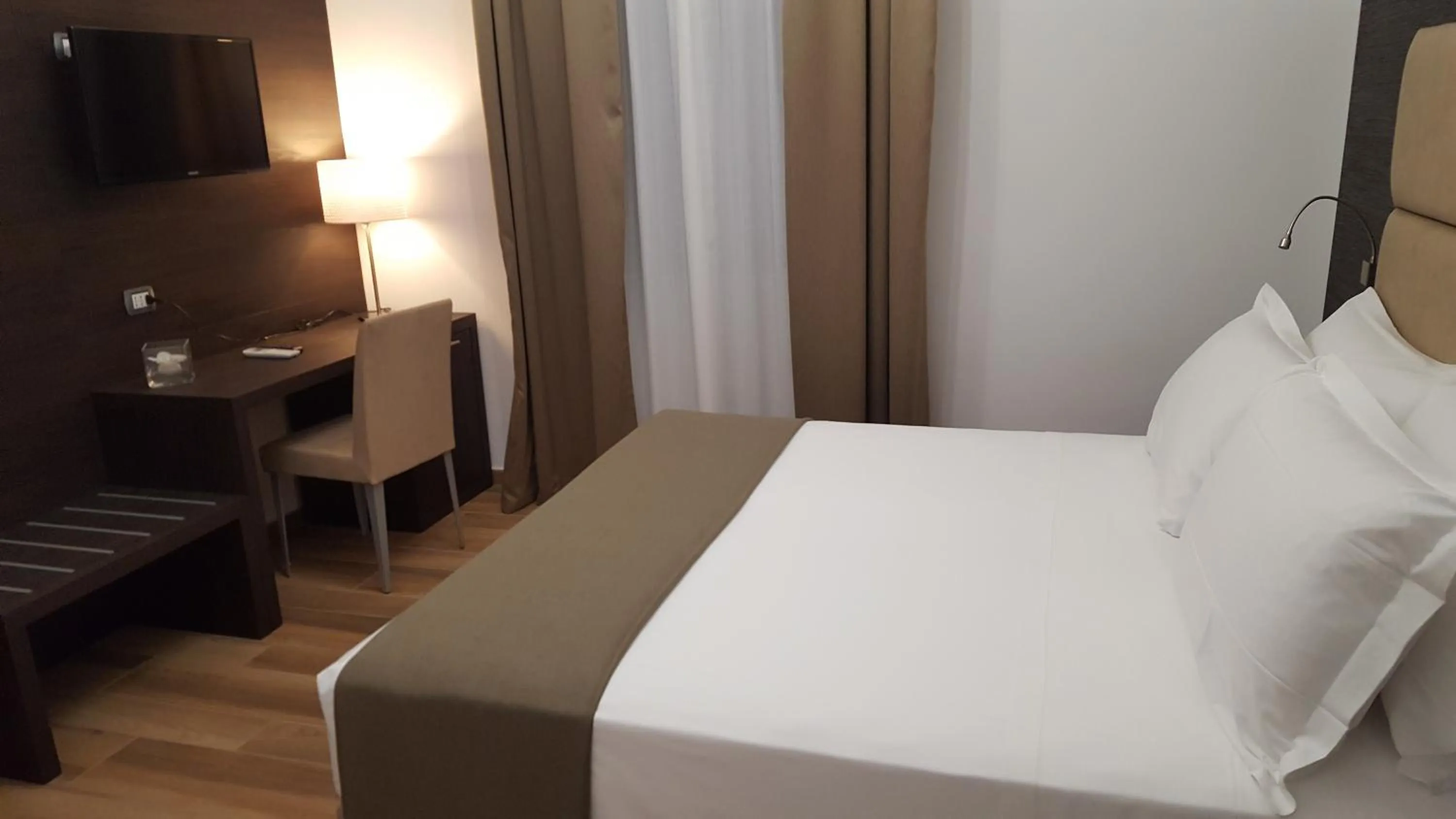 TV and multimedia, Bed in Una Finestra su Monti