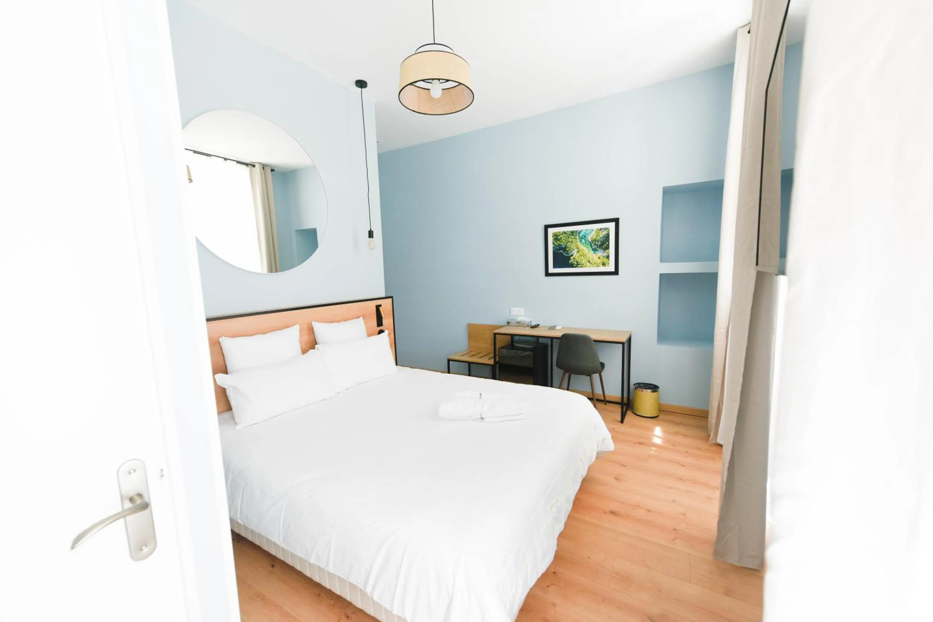 Photo of the whole room, Bed in Hotel Restaurant La Villa Arena