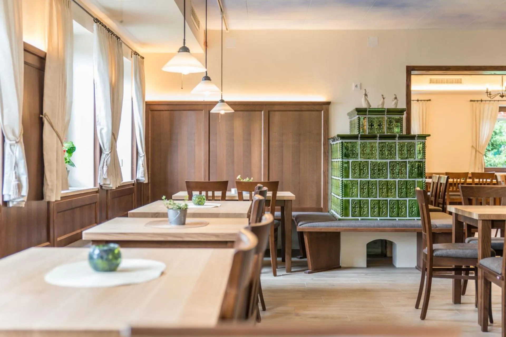 Restaurant/places to eat in Hotel Gasthof Hainzinger