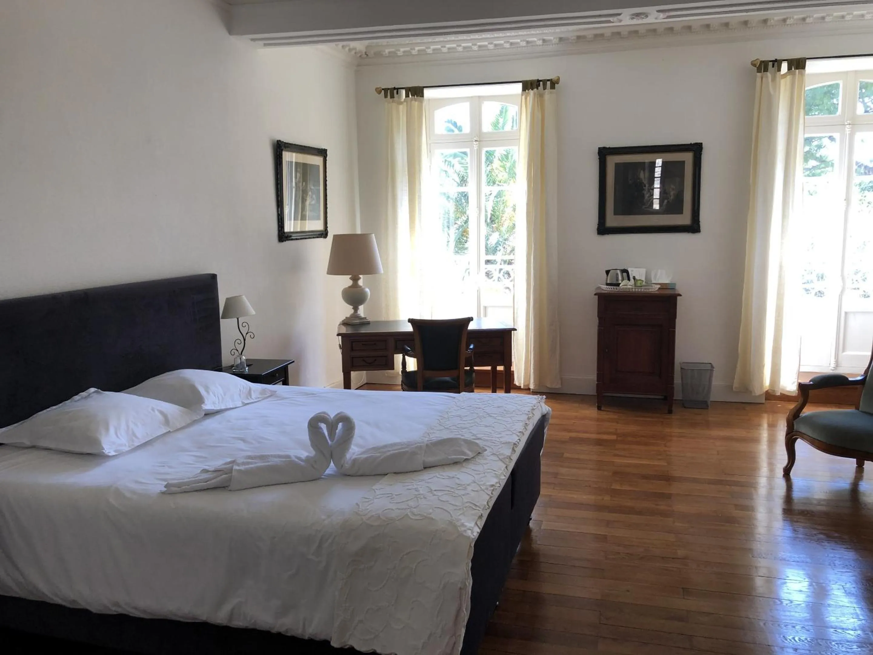 Bedroom, Bed in Le Jardin d'Homps