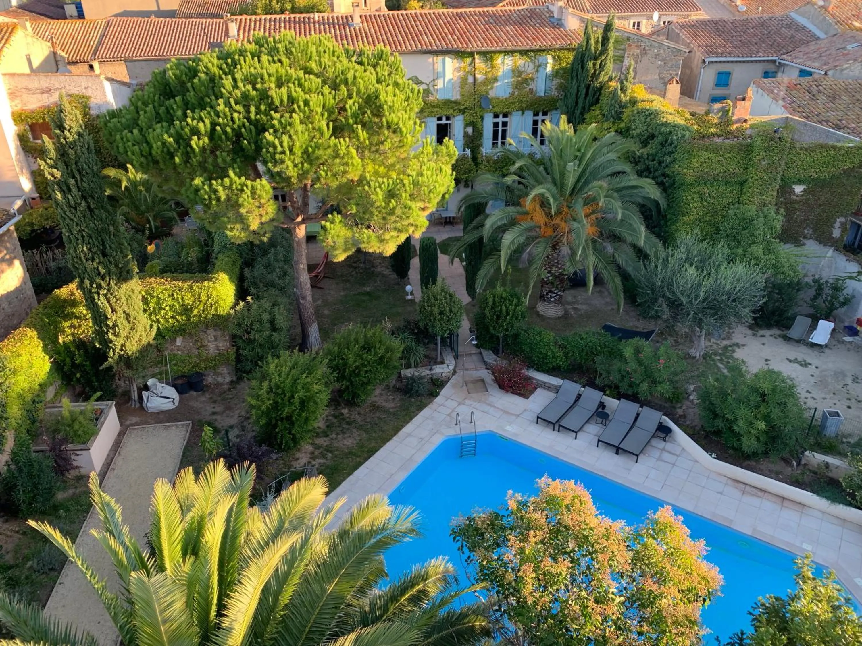 Property building in Le Jardin d'Homps