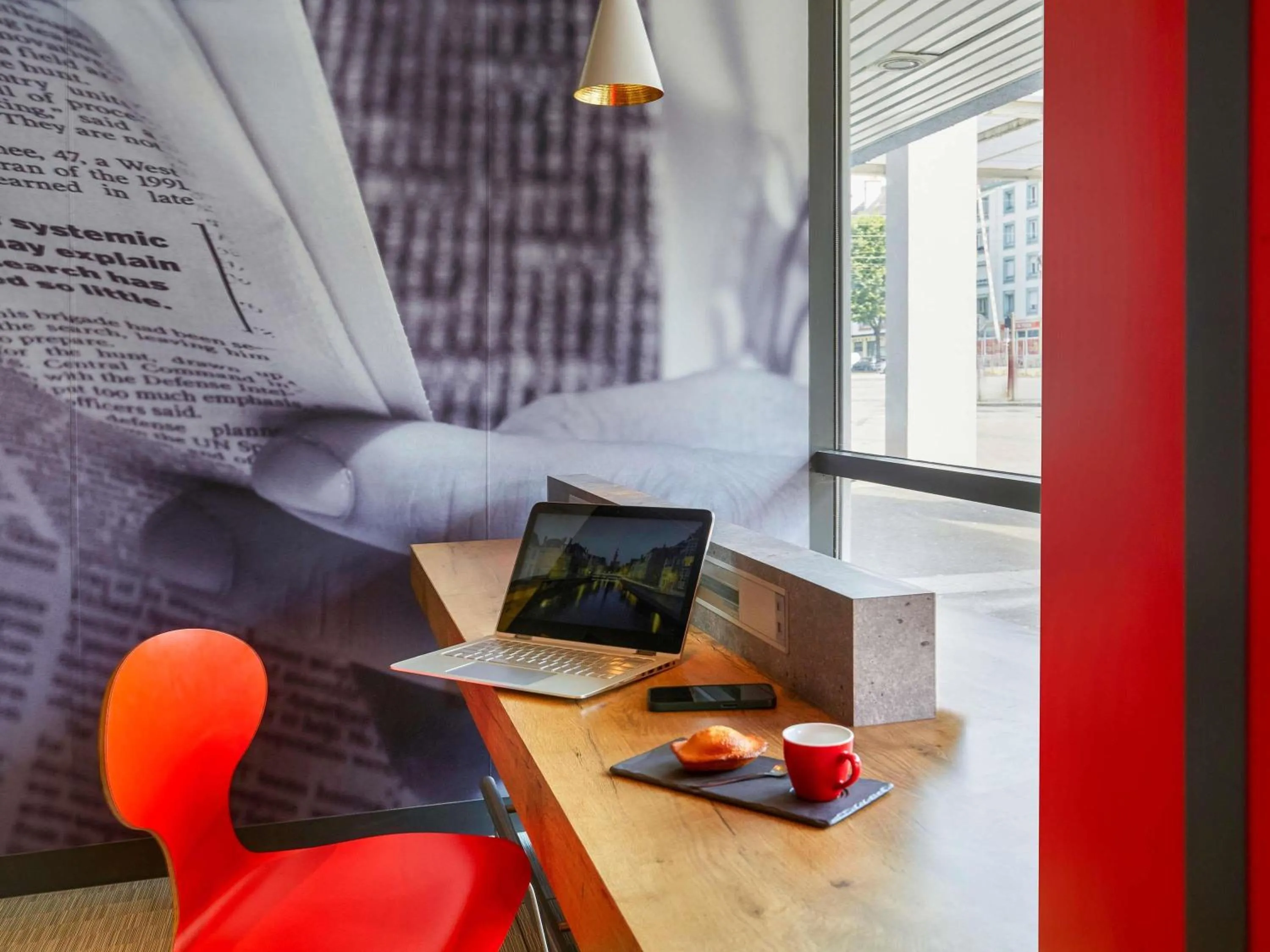 Meeting/conference room in ibis Lorient Centre Gare