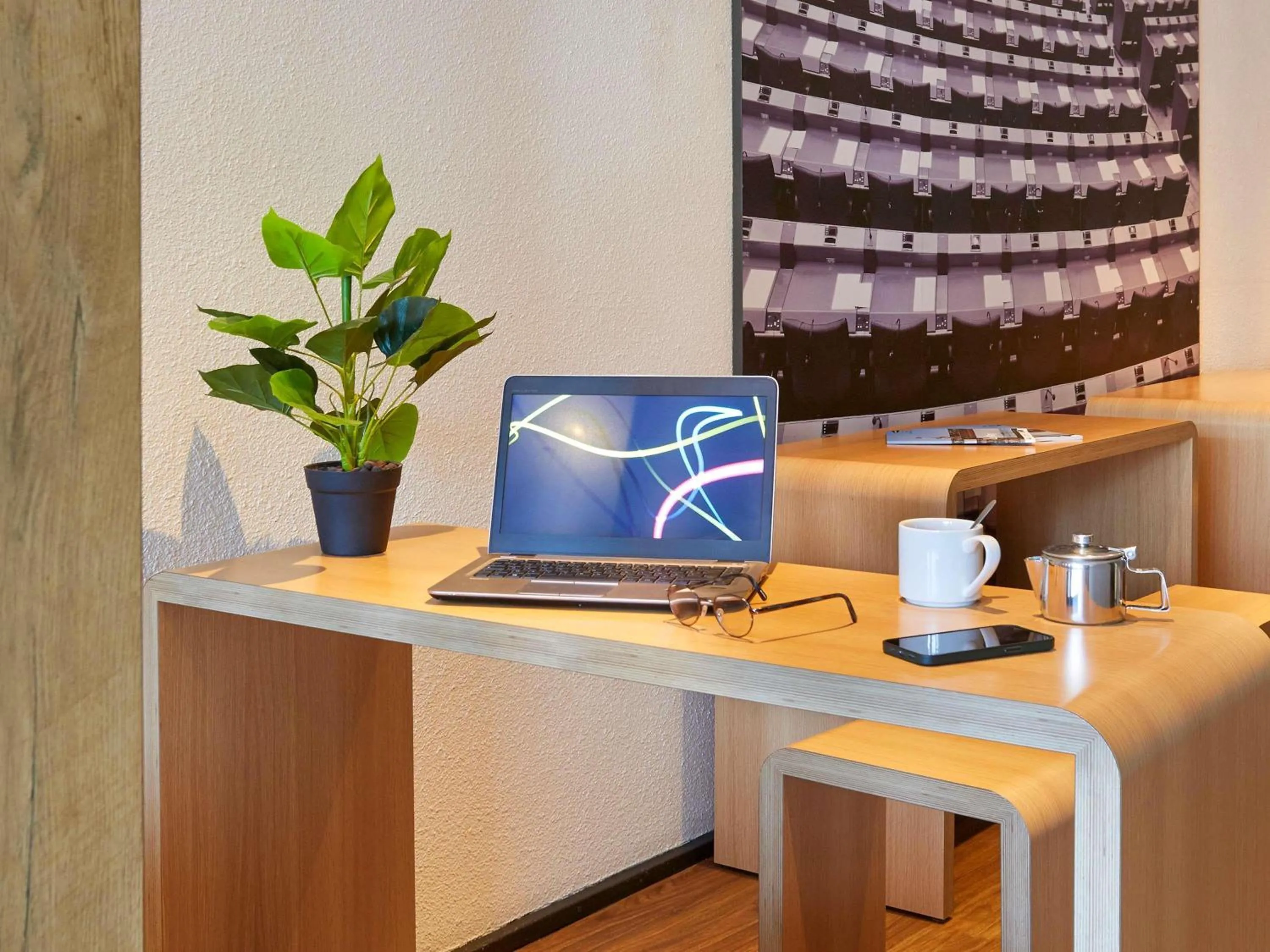 Meeting/conference room in ibis Lorient Centre Gare