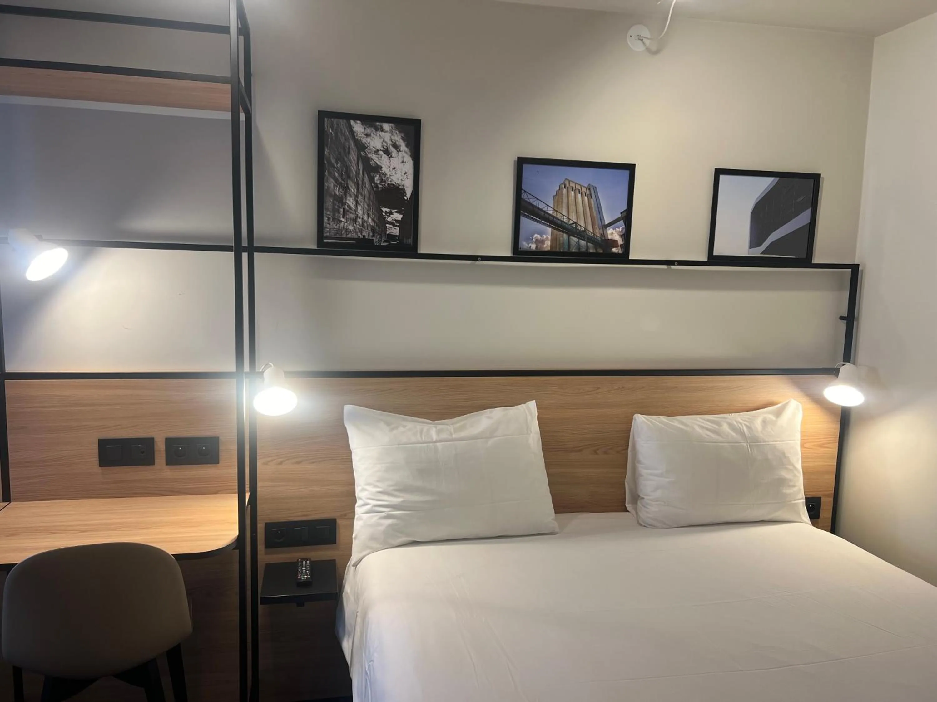 Bed in ibis Lorient Centre Gare