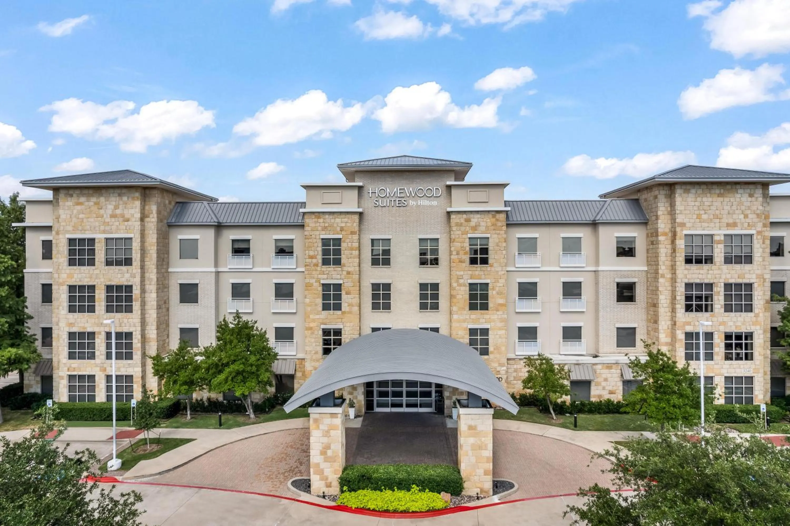 Property building in Homewood Suites Dallas-Frisco
