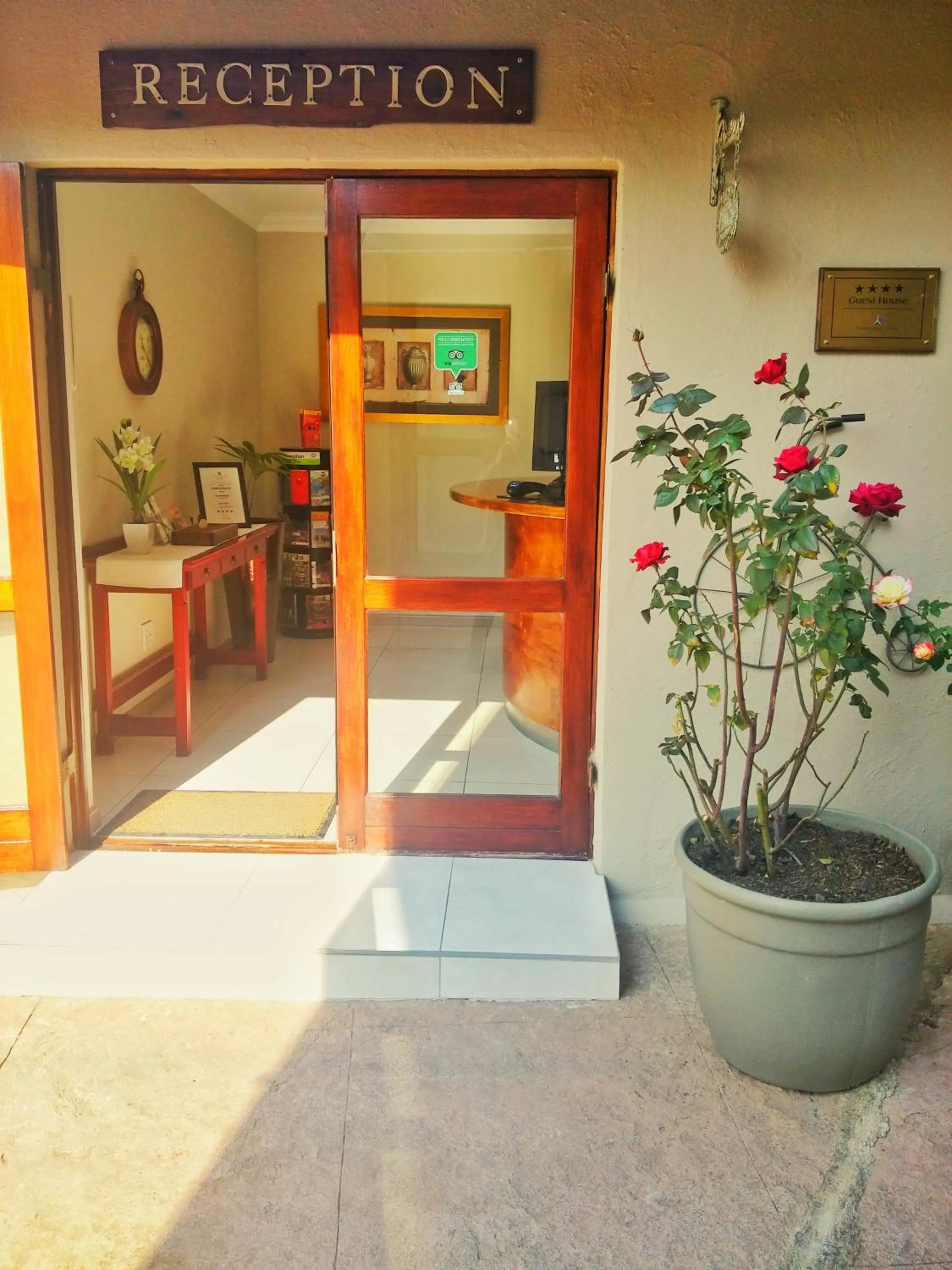 Lobby or reception in Dunton Guest House