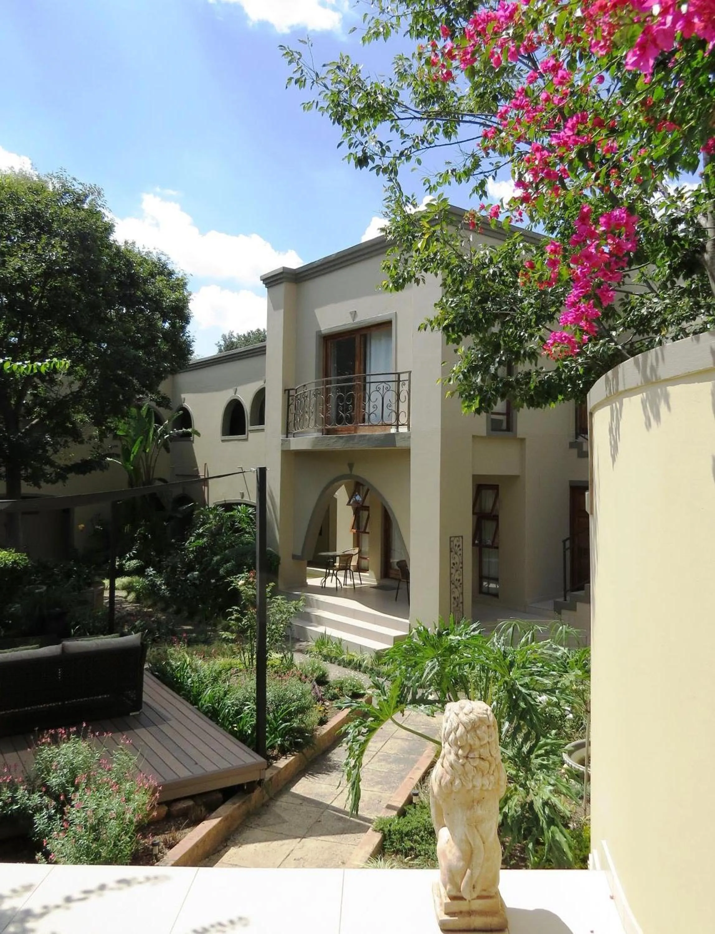 Property building in Dunton Guest House