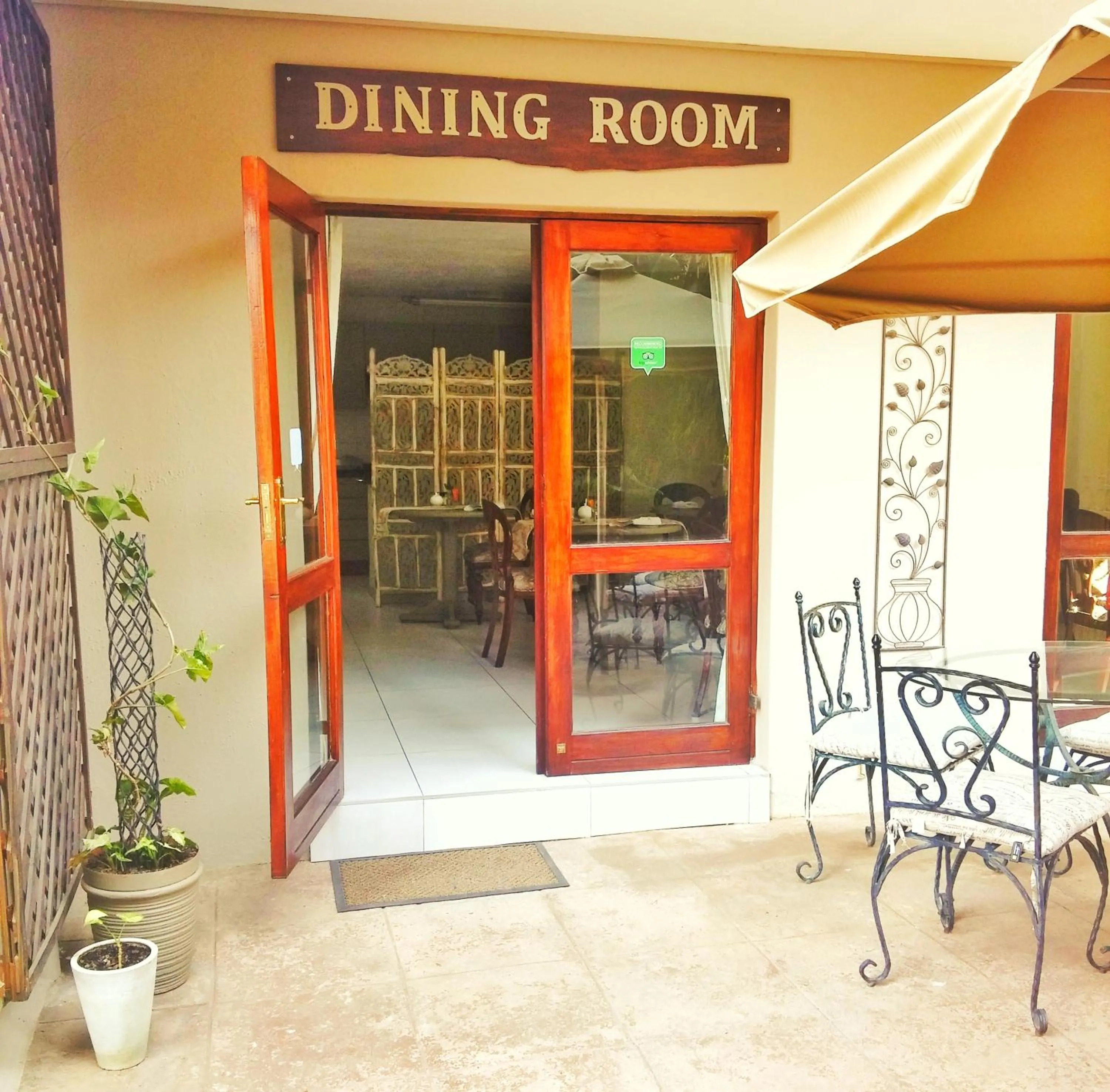 Food and drinks in Dunton Guest House