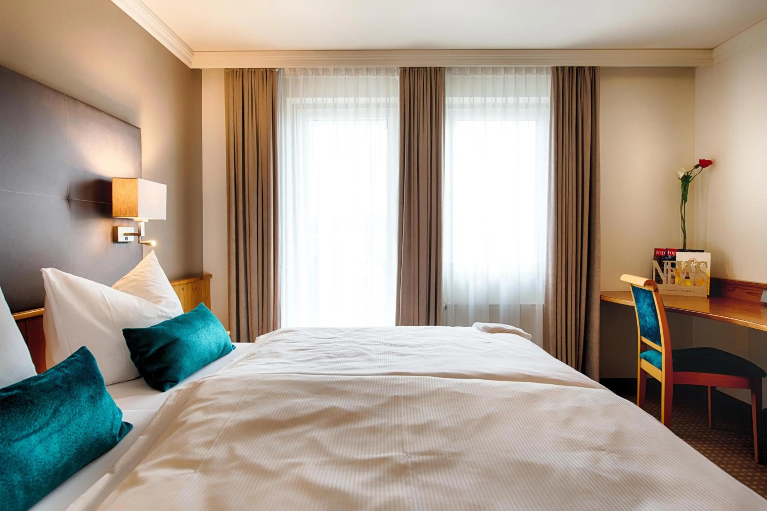 Day, Bed in Hotel Landhaus Feckl