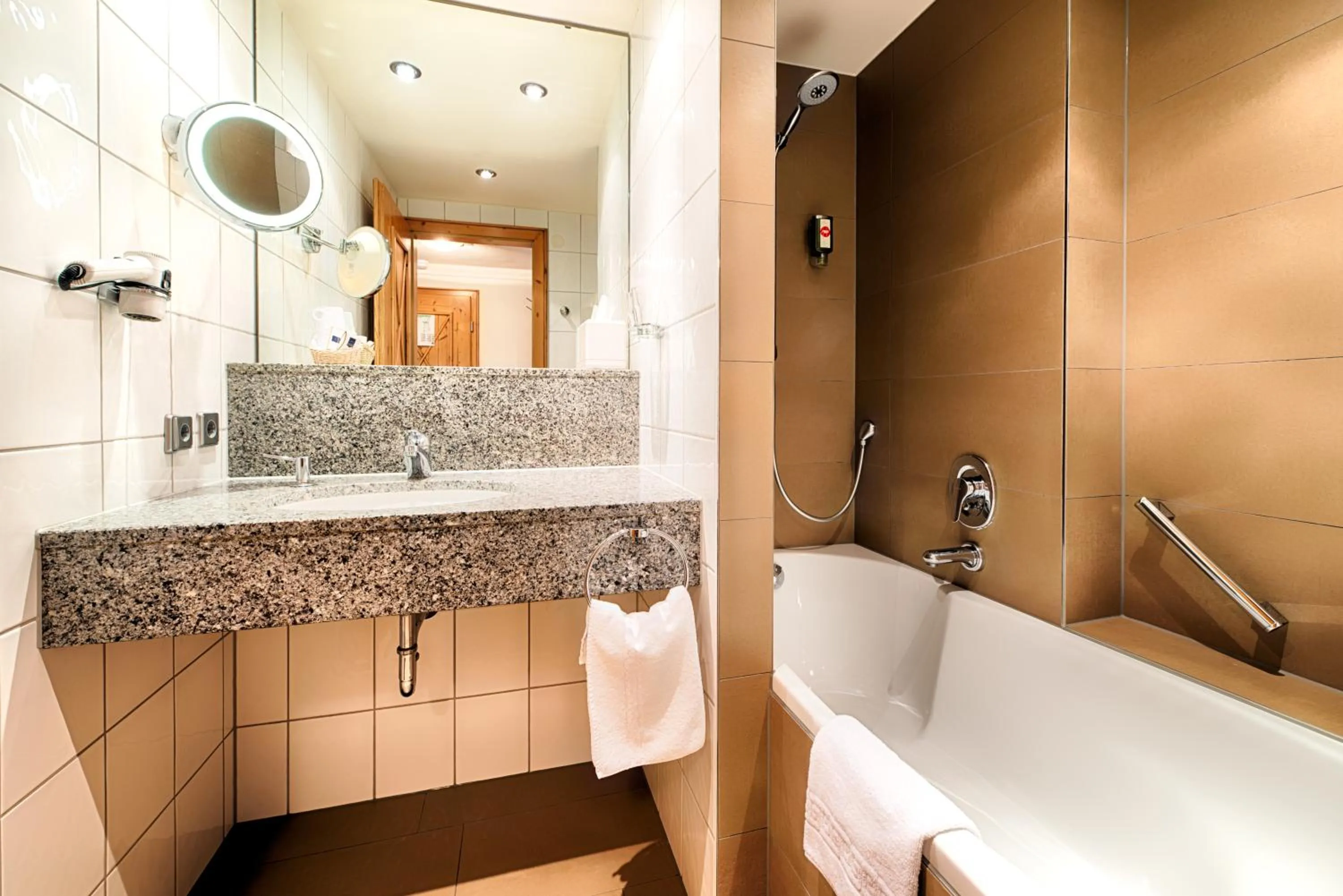 Photo of the whole room in Hotel Landhaus Feckl