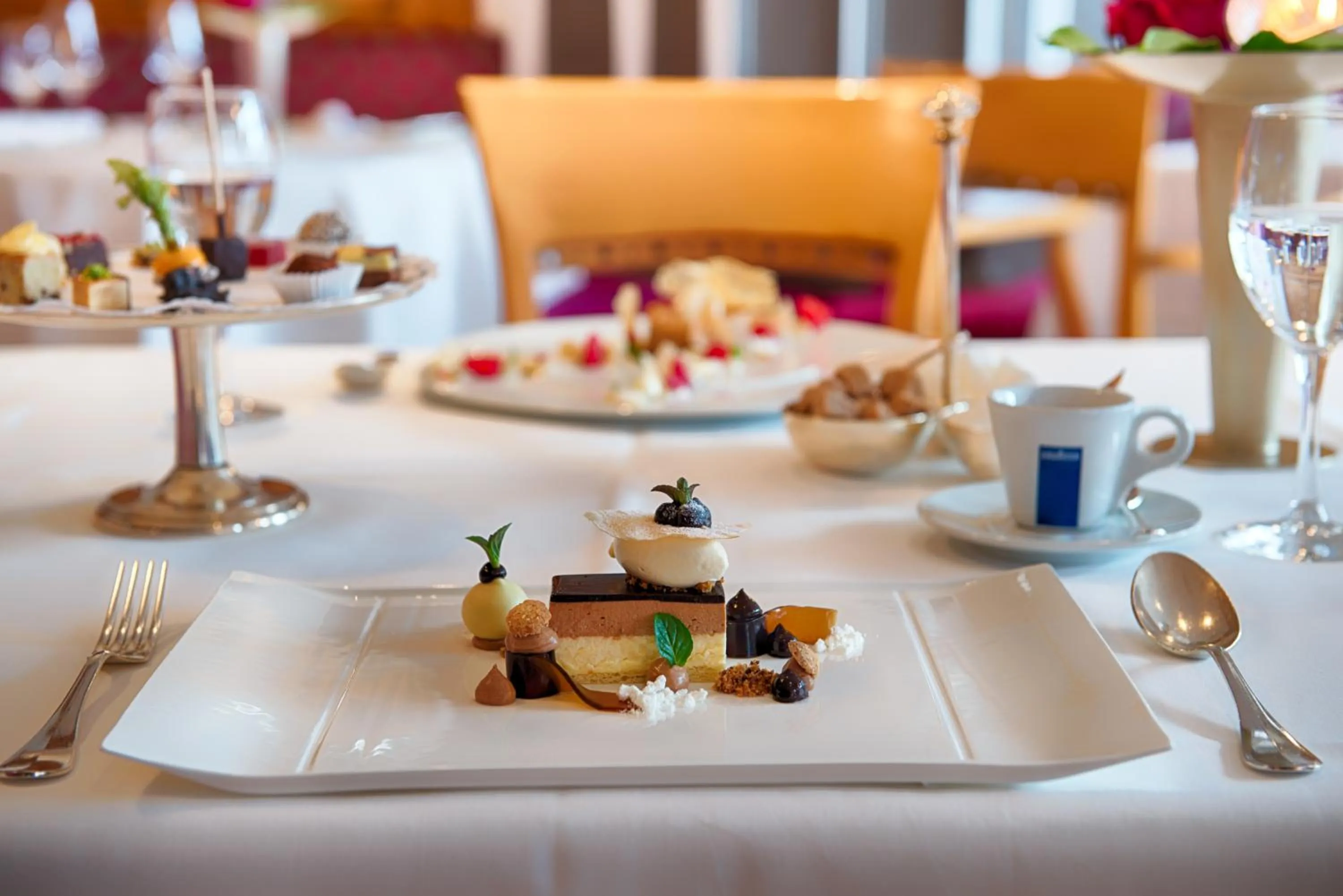 Restaurant/places to eat in Hotel Landhaus Feckl