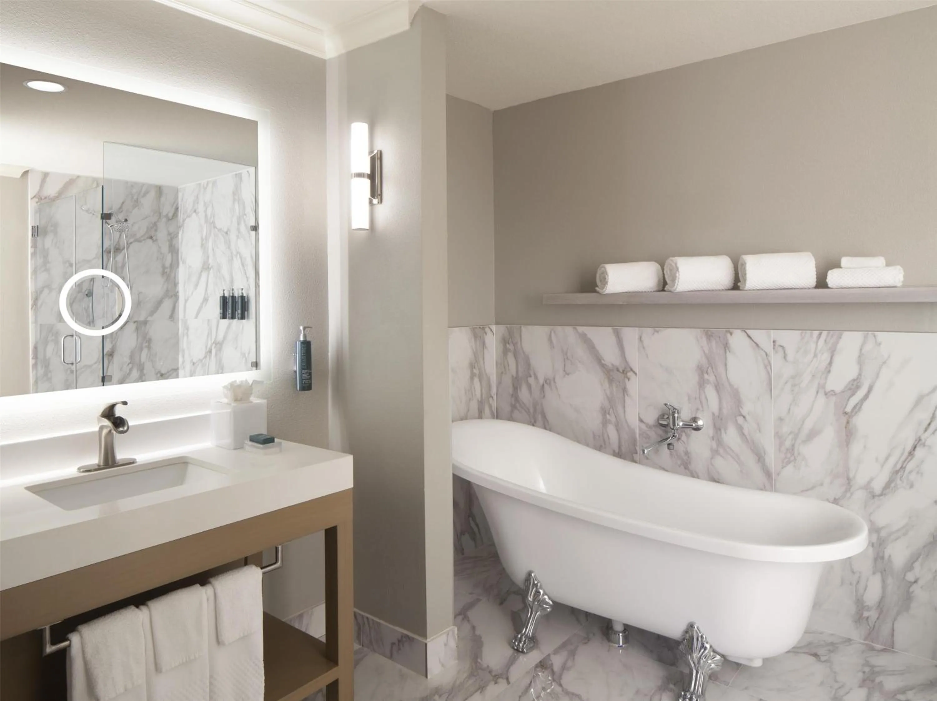 Bathroom in Hilton Dallas/Rockwall Lakefront Hotel