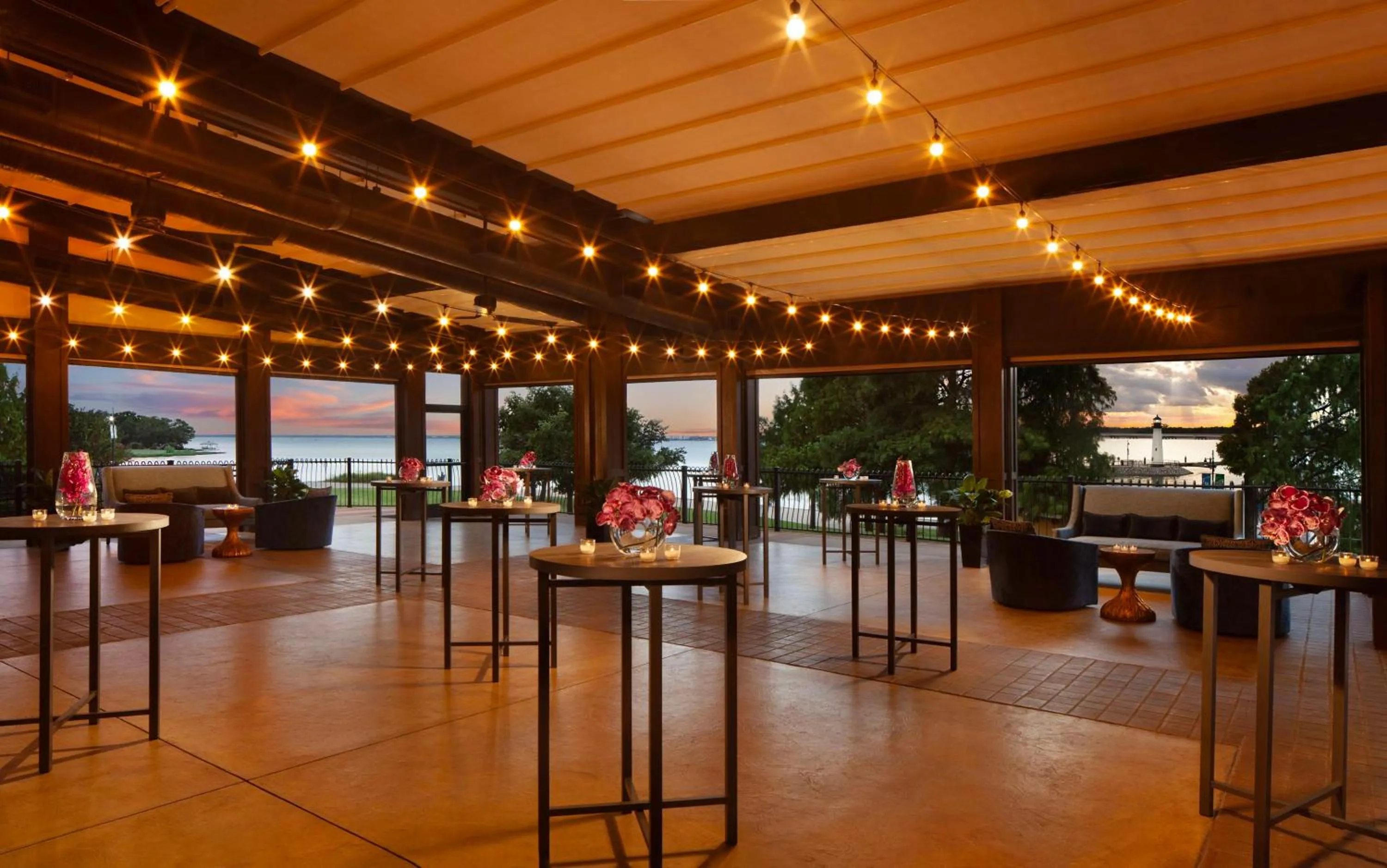 Hilton Dallas/Rockwall Lakefront Hotel