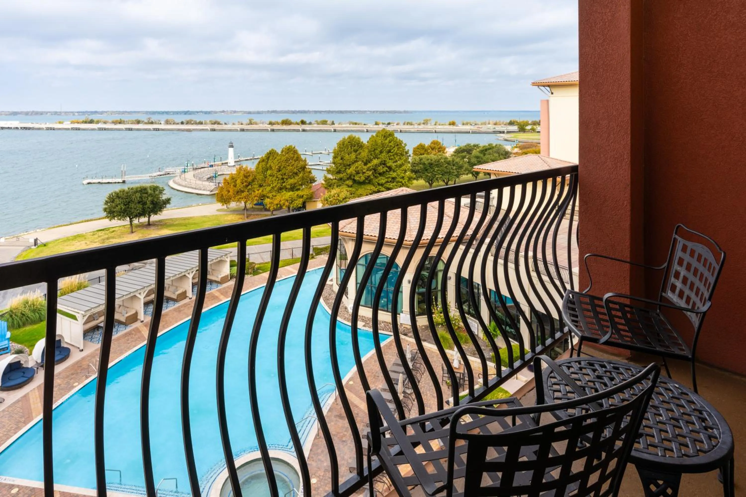 Hilton Dallas/Rockwall Lakefront Hotel