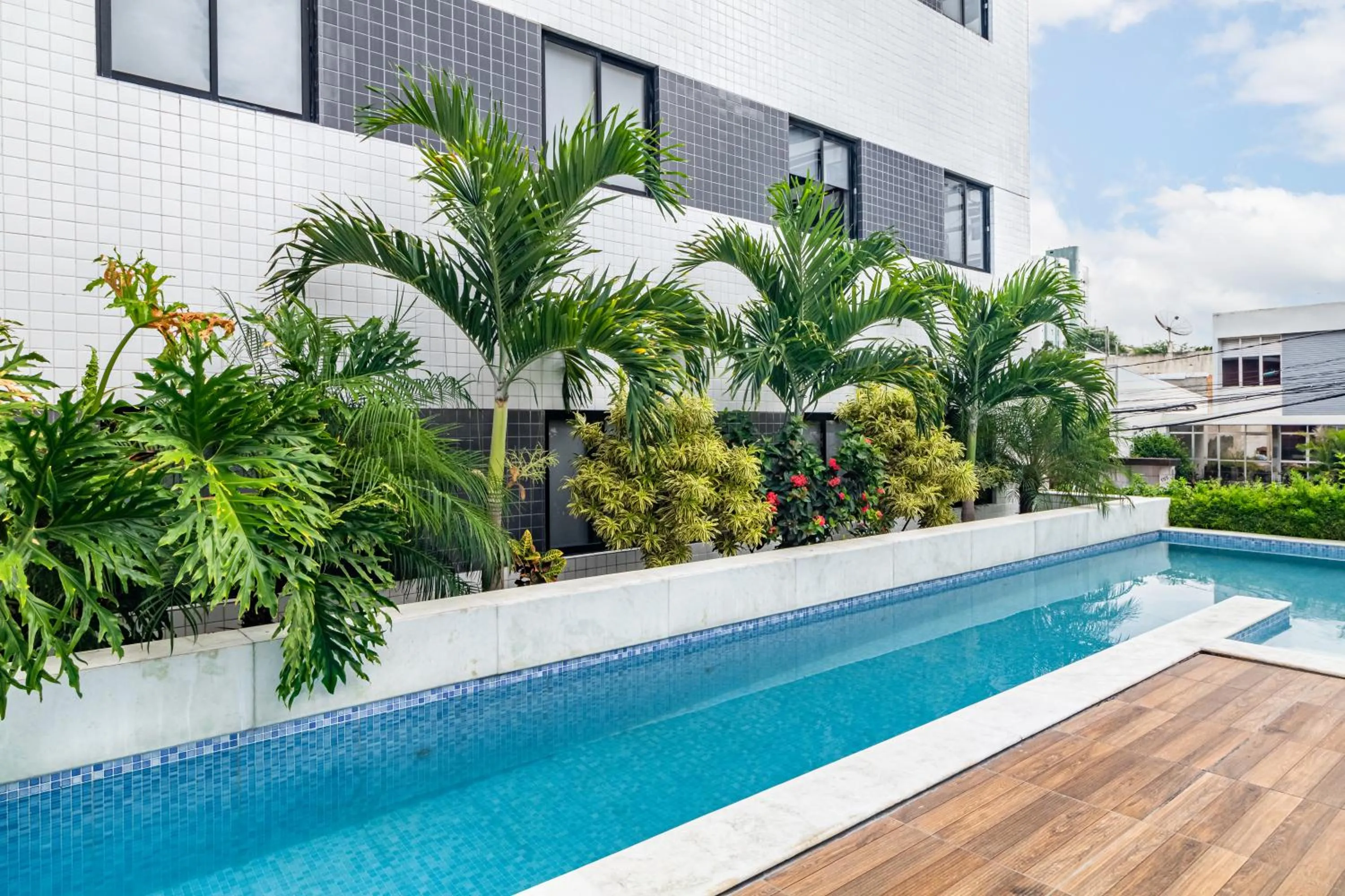 Swimming pool in Citi Hotel Premium Caruaru