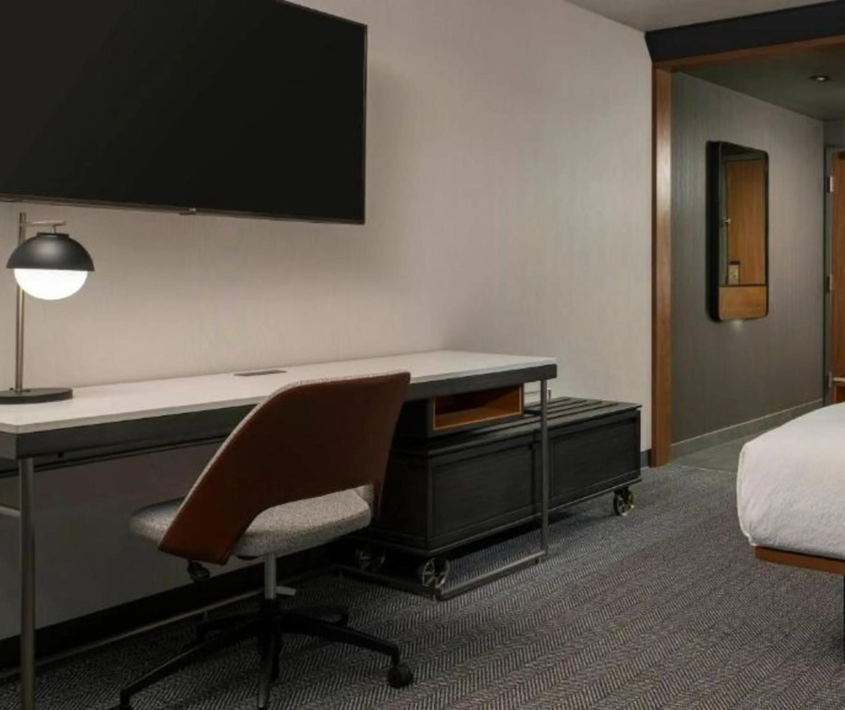 Bedroom, Bed in Courtyard by Marriott San Diego Miramar