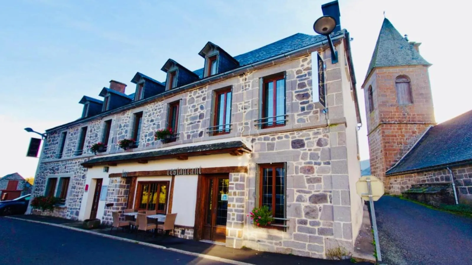 Hôtel Restaurant du Plomb du Cantal