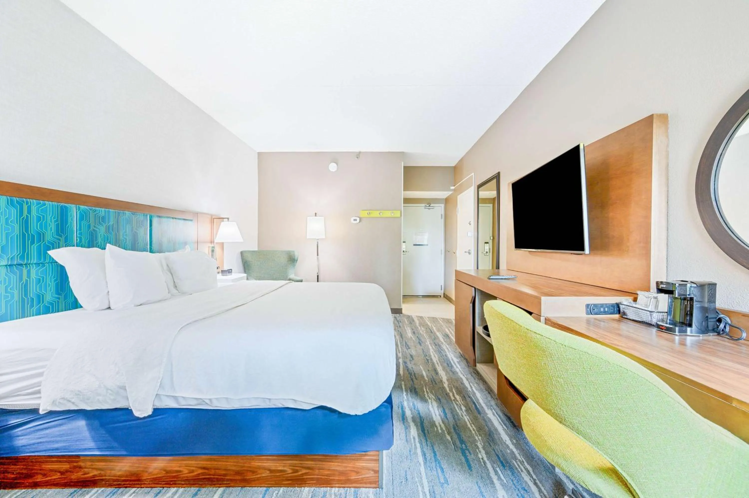 Bed in Hampton Inn St. Louis - Westport