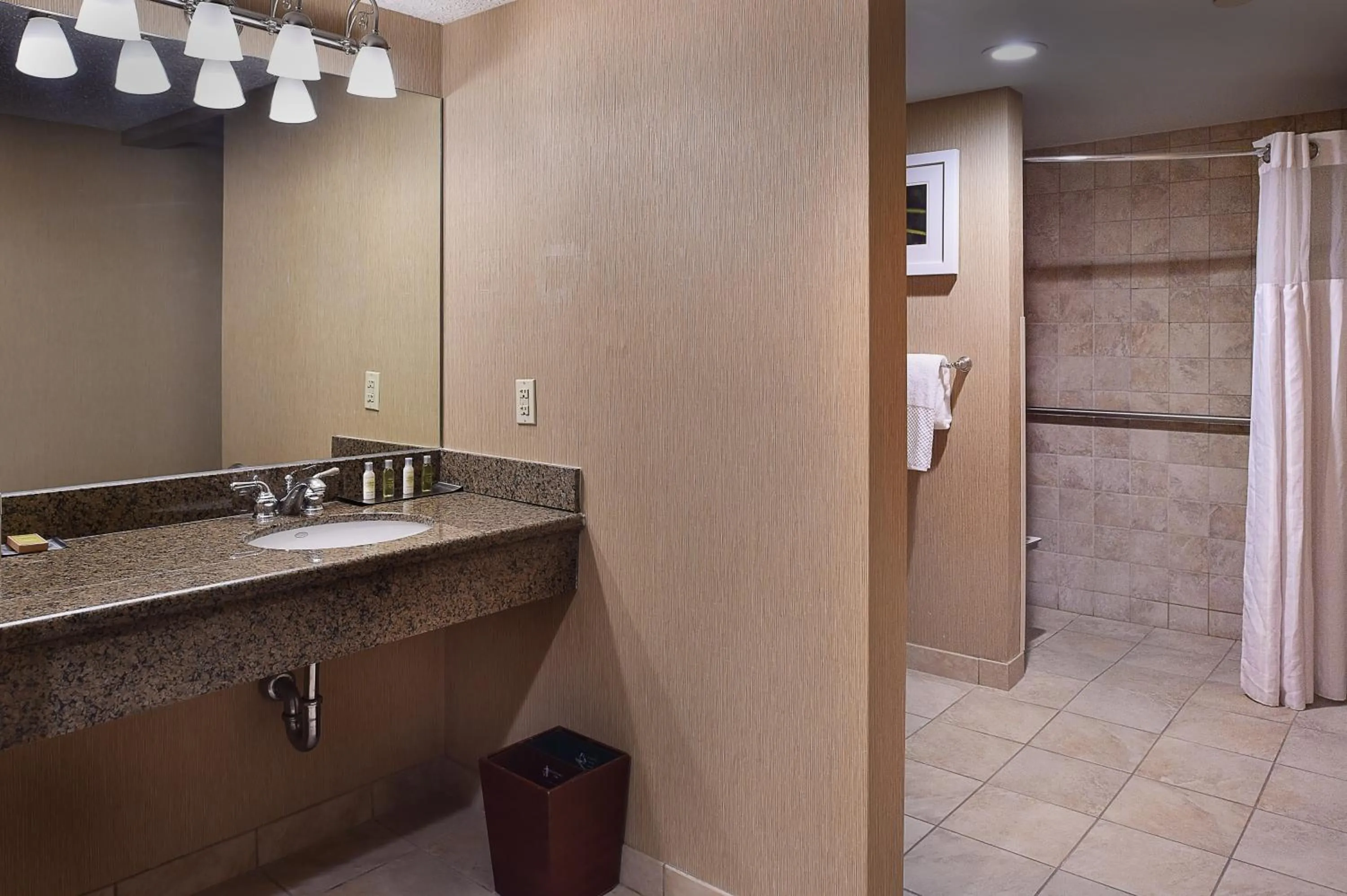 Bathroom in DoubleTree by Hilton Hotel St. Louis - Chesterfield