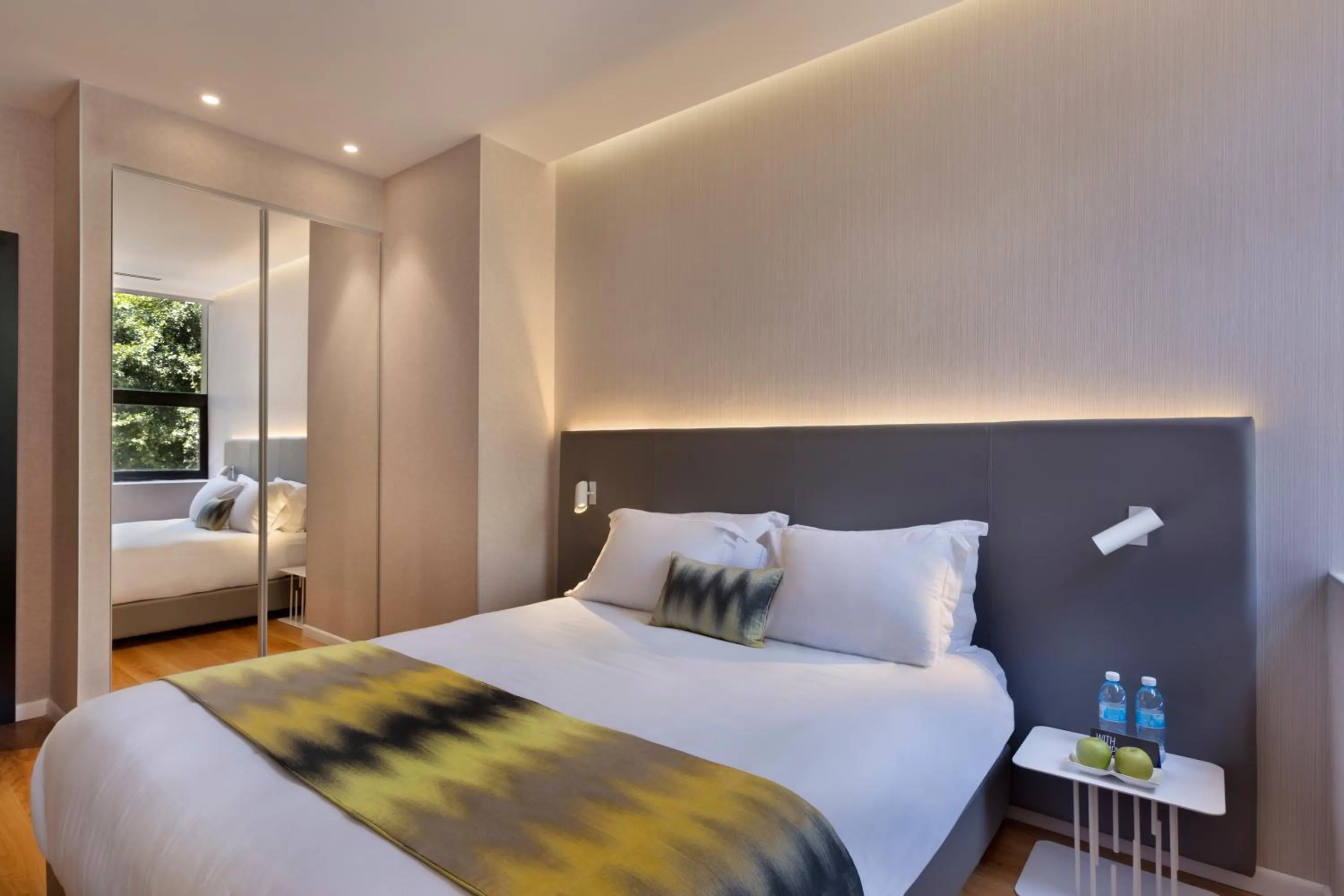 Bedroom, Bed in Ultra Tel Aviv Boutique Hotel