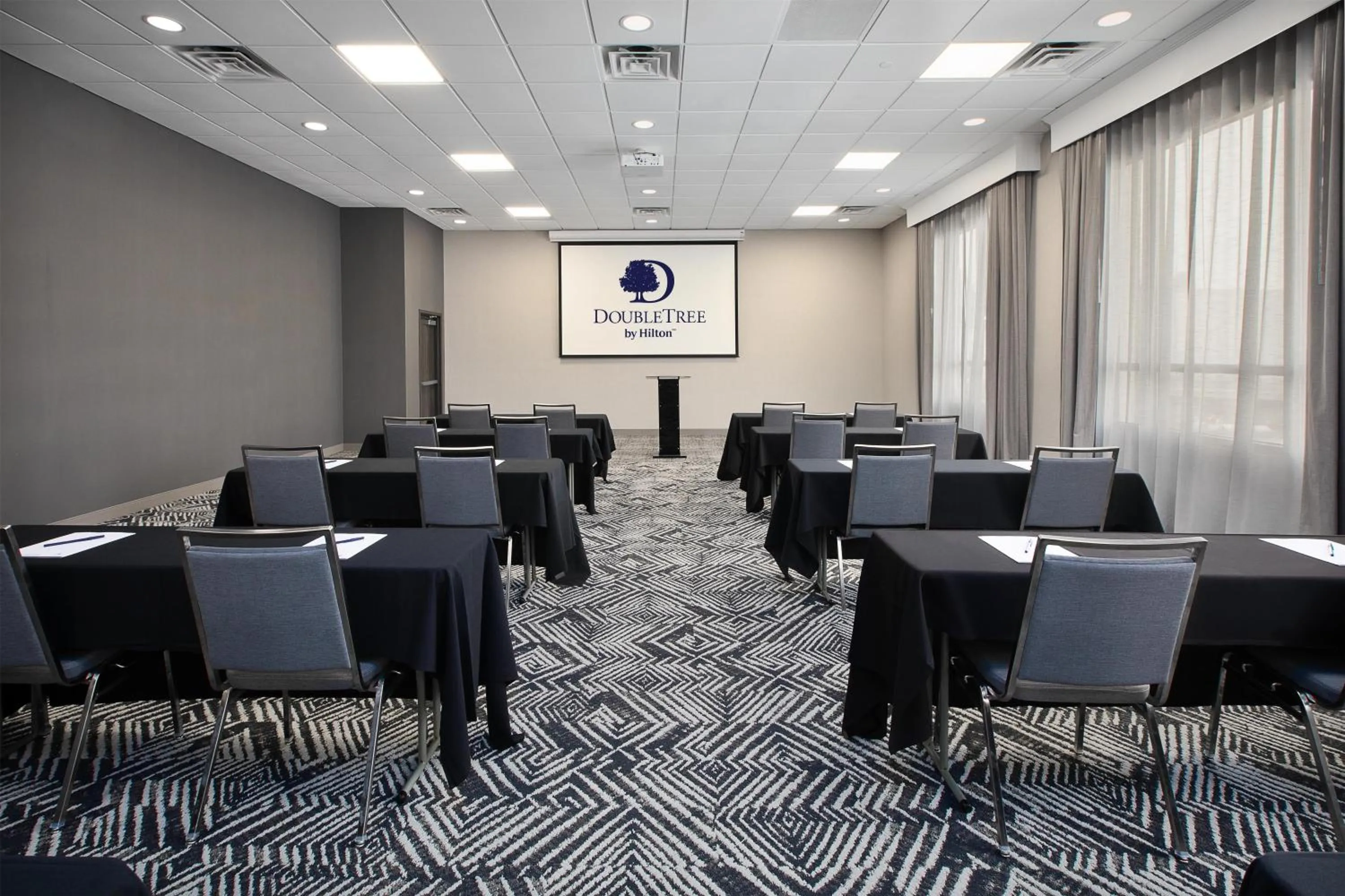 Meeting/conference room in DoubleTree by Hilton Hotel Detroit Novi