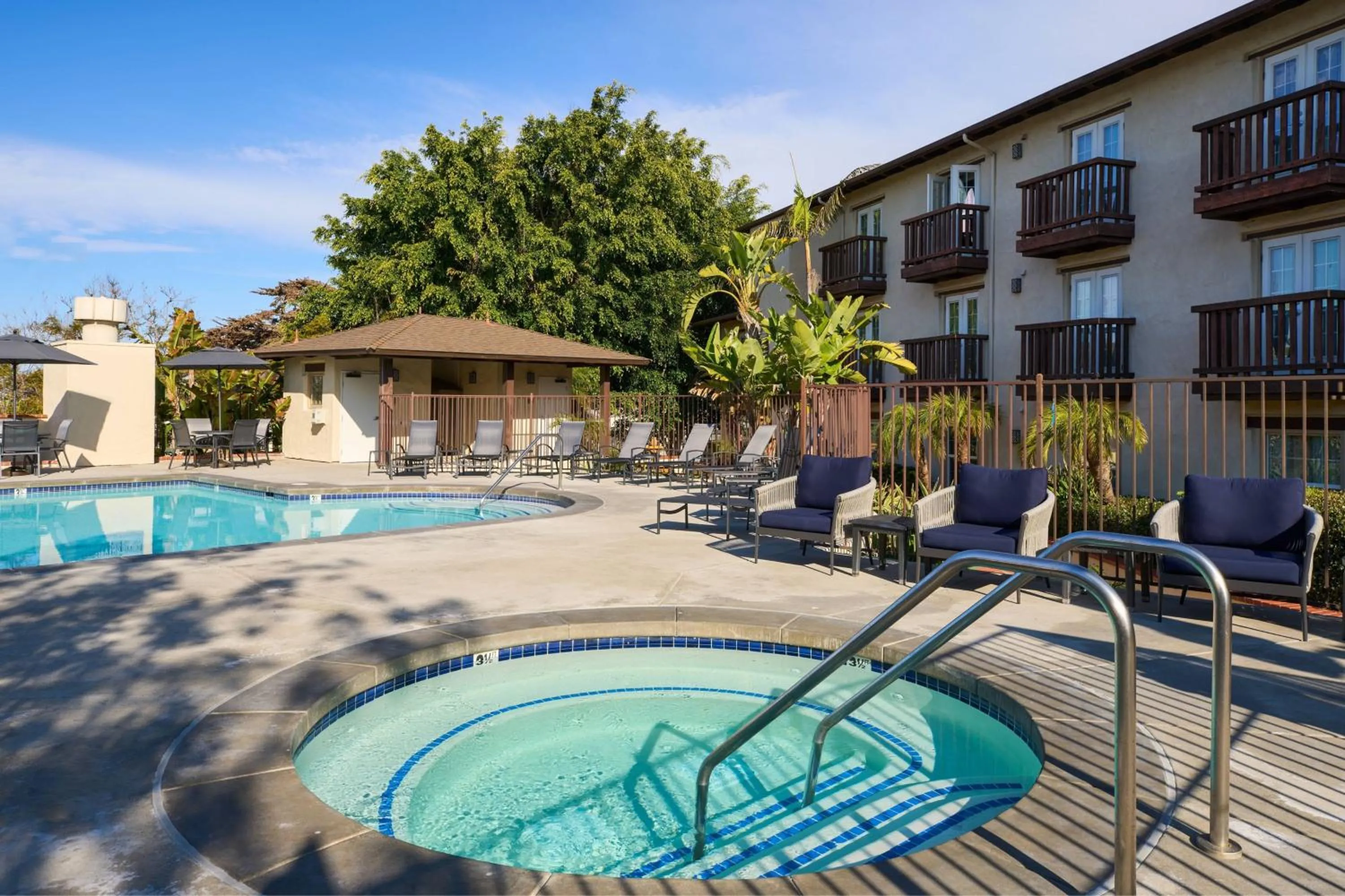 Swimming pool in Fairfield Inn & Suites San Diego Old Town