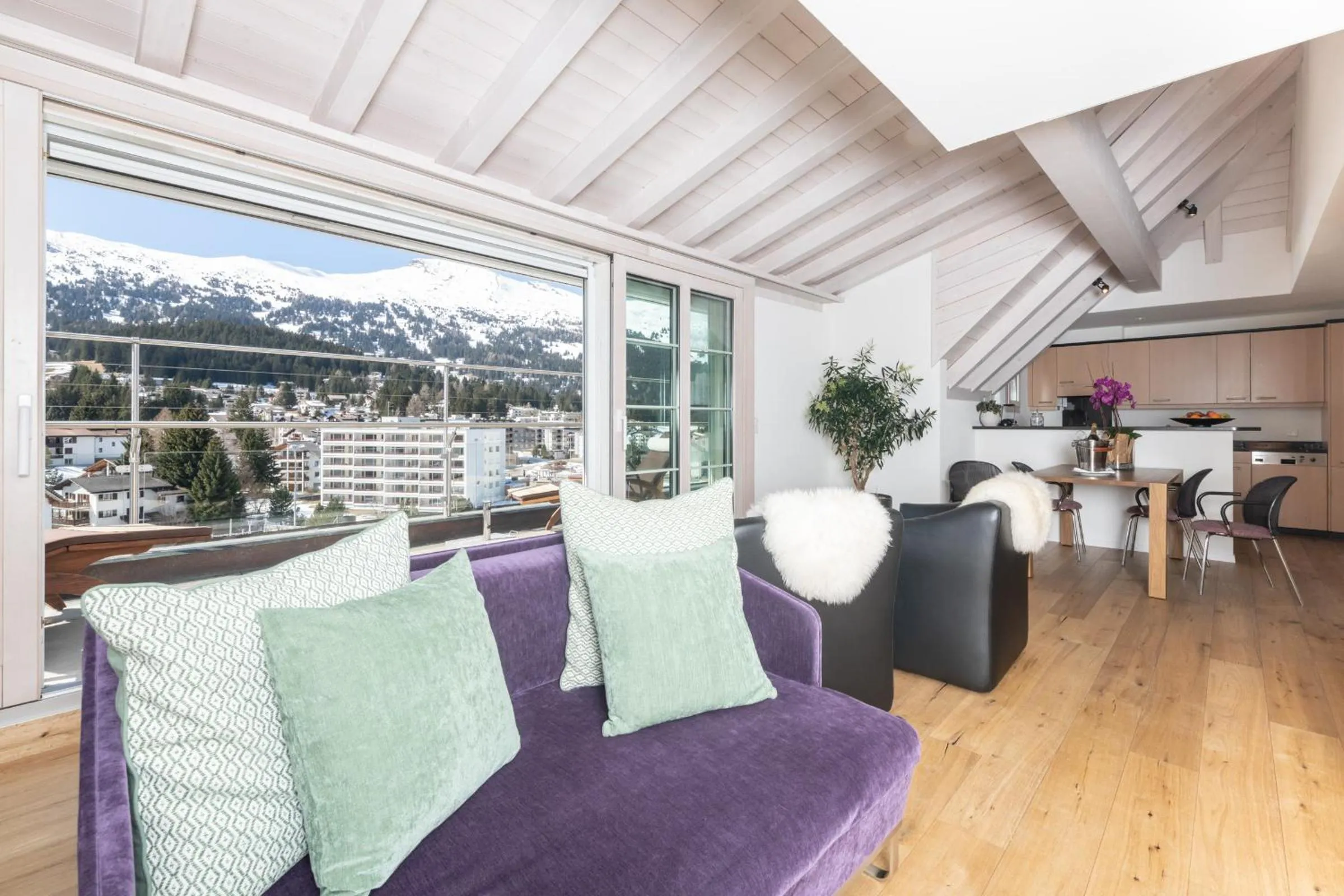 Living room in Hotel Lenzerhorn - Alpine Stay, Spa & Savour