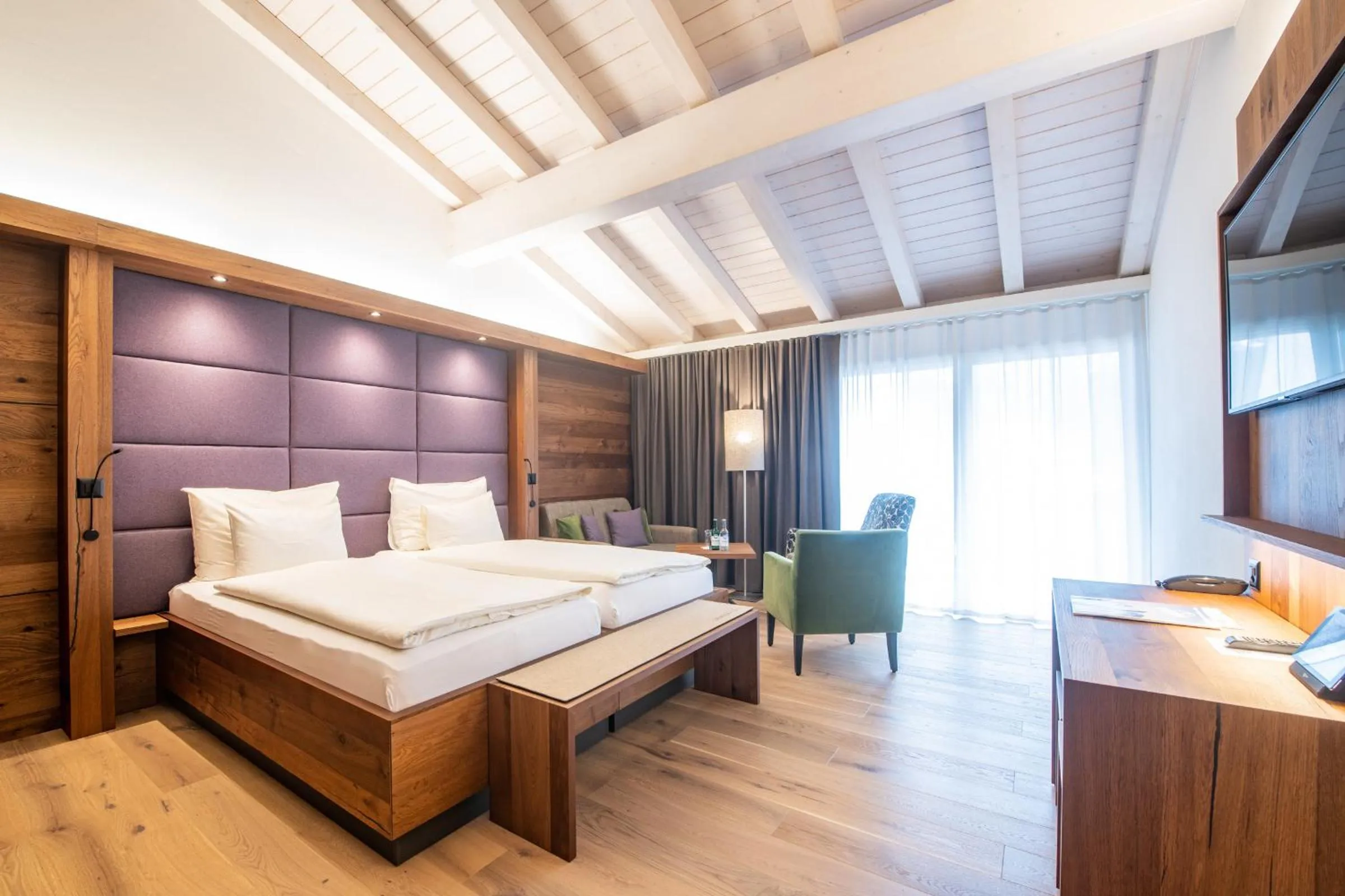 Bedroom, Bed in Hotel Lenzerhorn - Alpine Stay, Spa & Savour